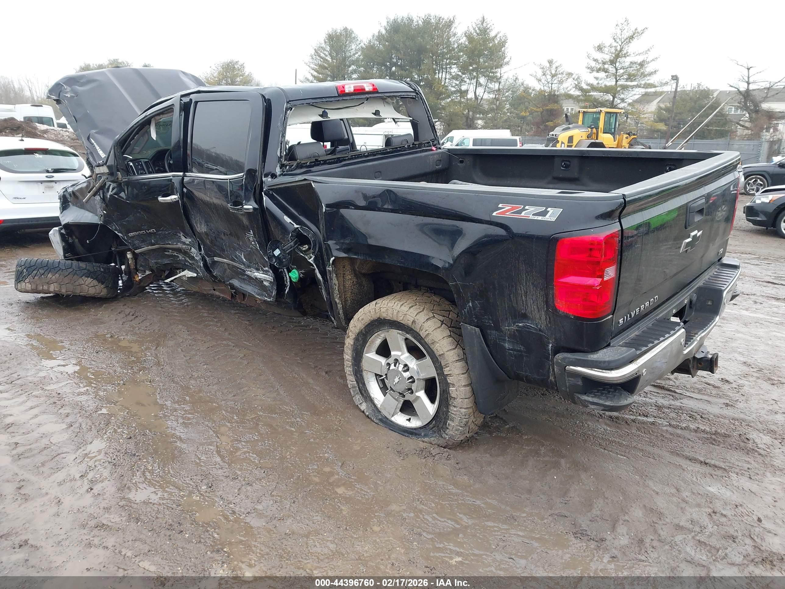 CHEVROLET SILVERADO image 3