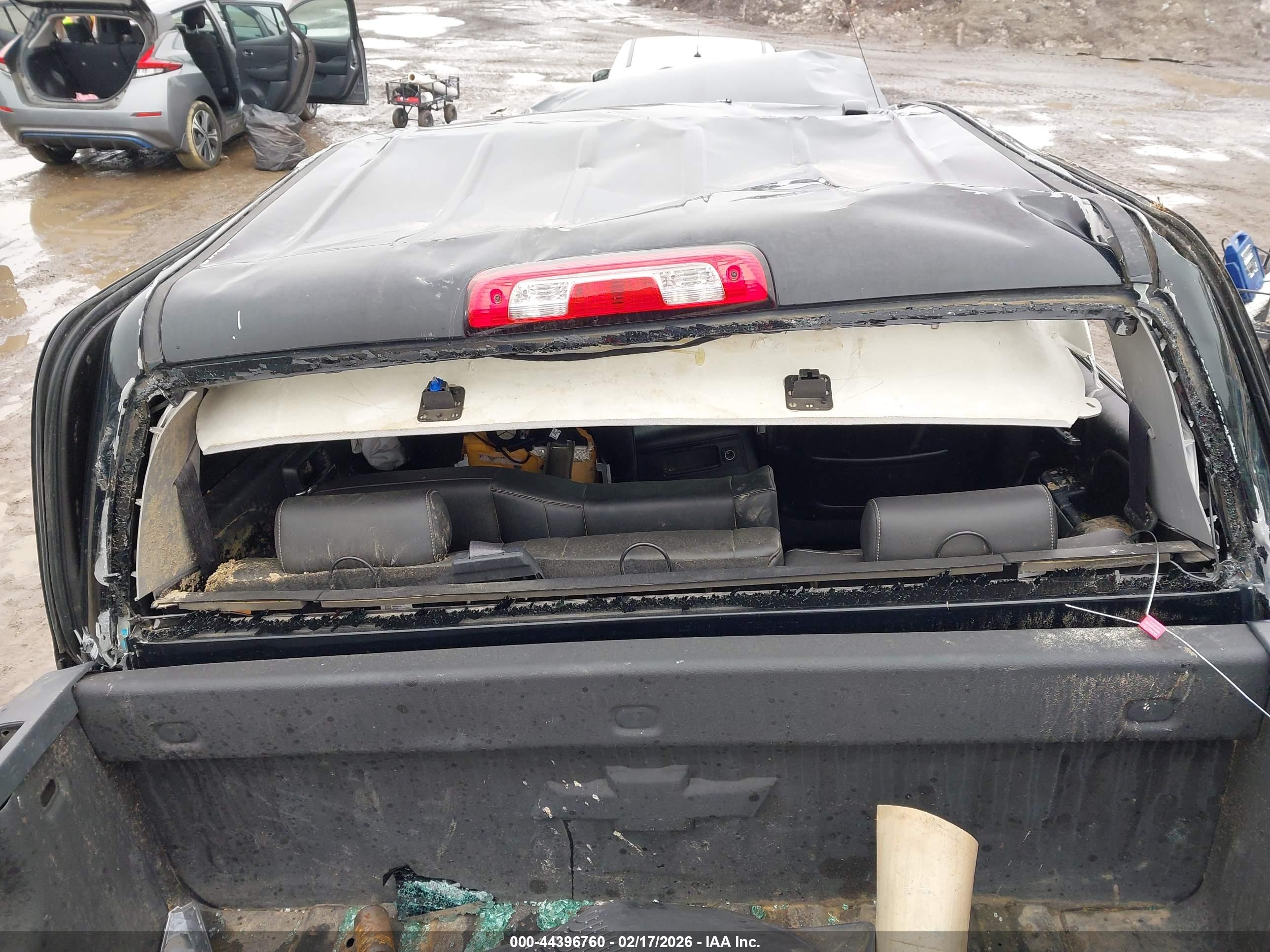 CHEVROLET SILVERADO image 6