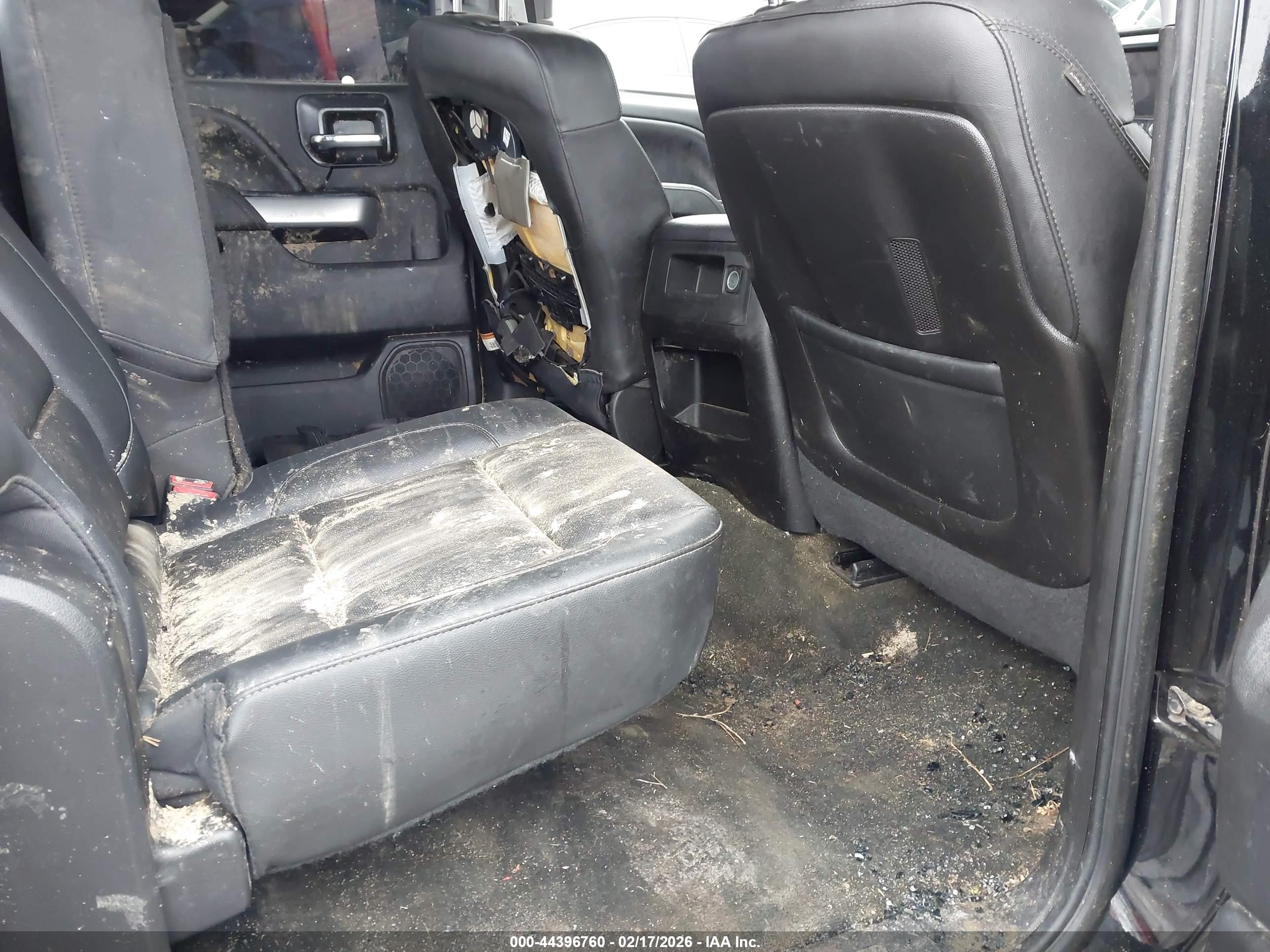 CHEVROLET SILVERADO image 8