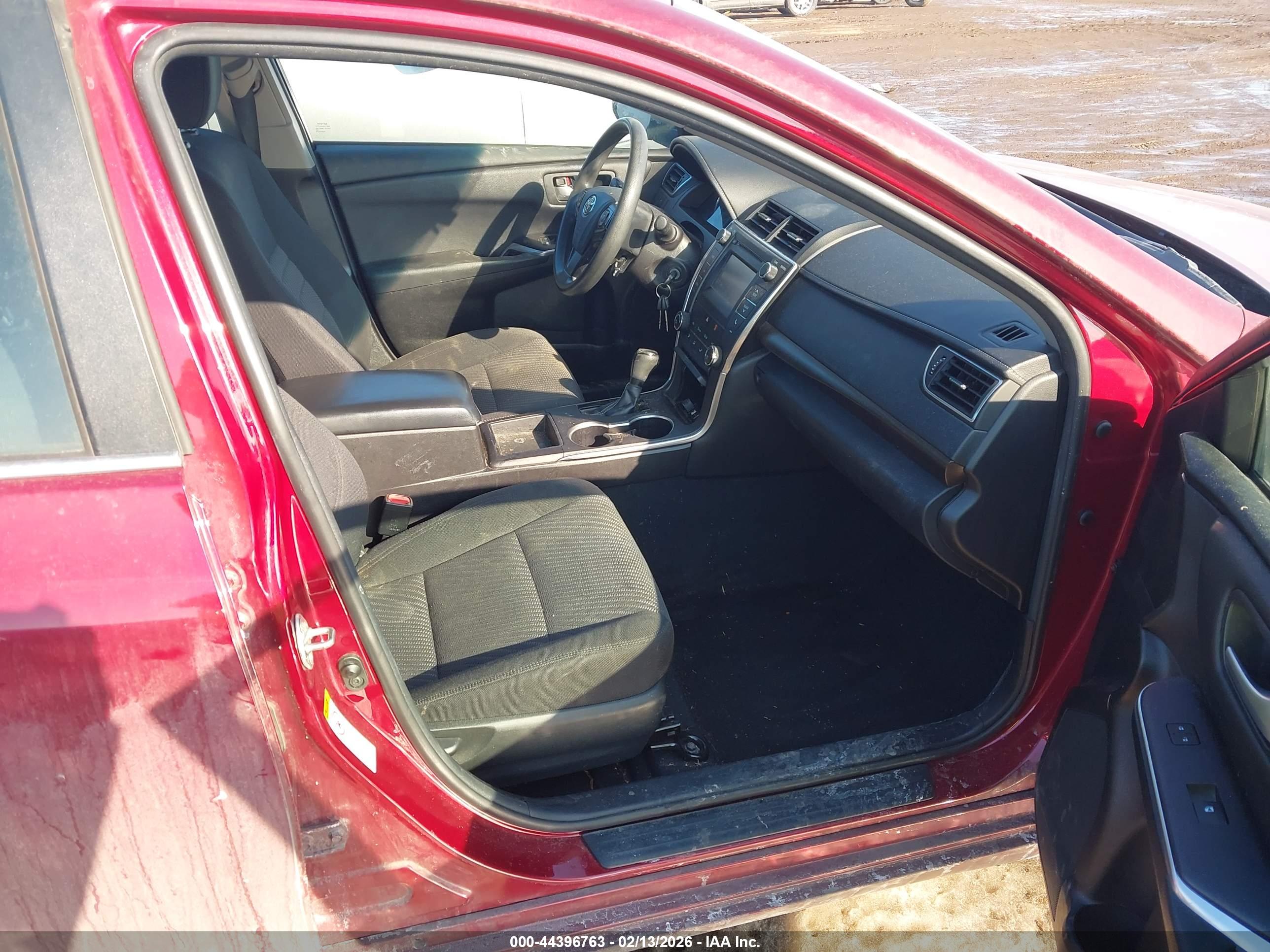 TOYOTA CAMRY image 5