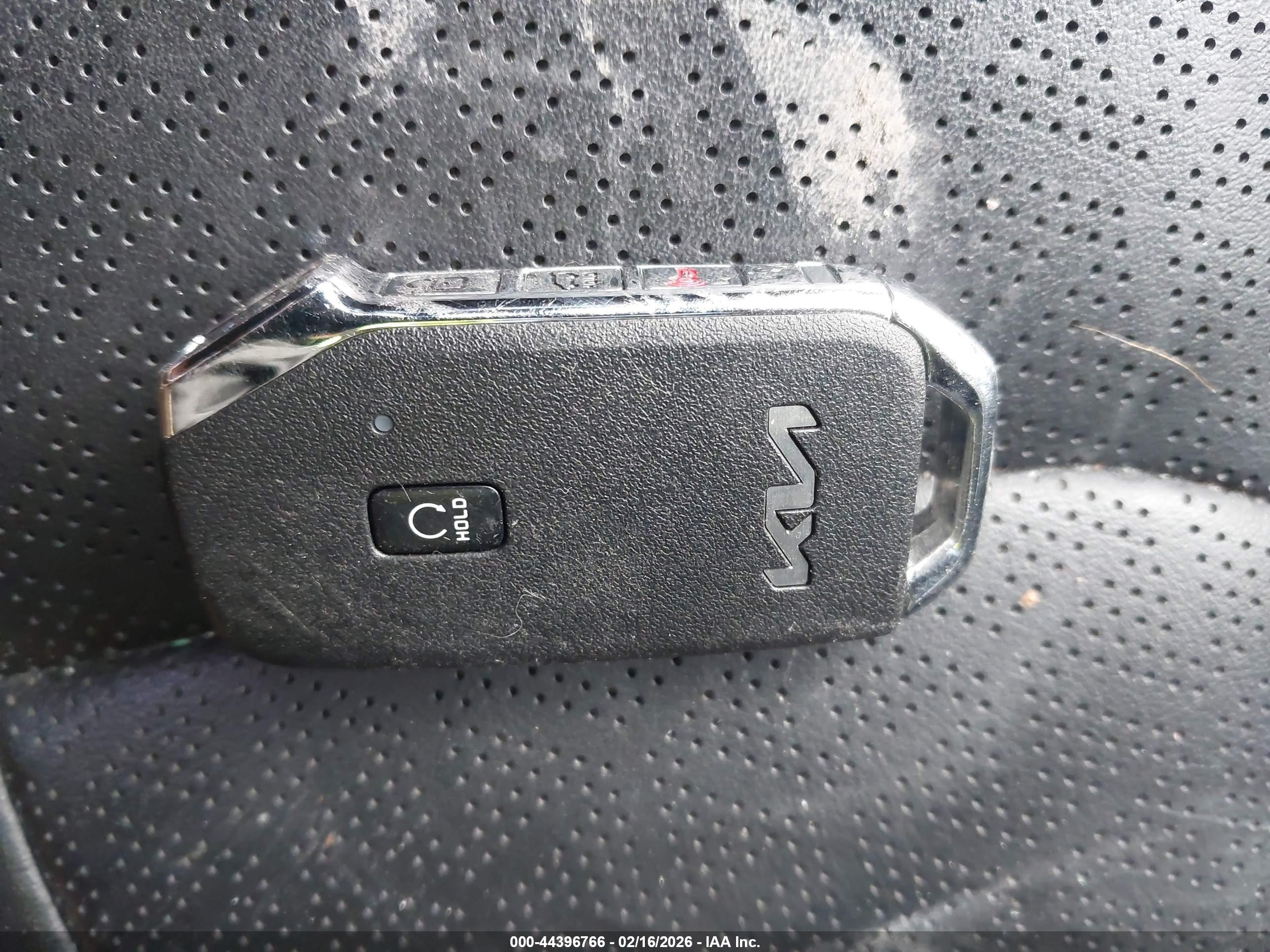 KIA SORENTO image 11