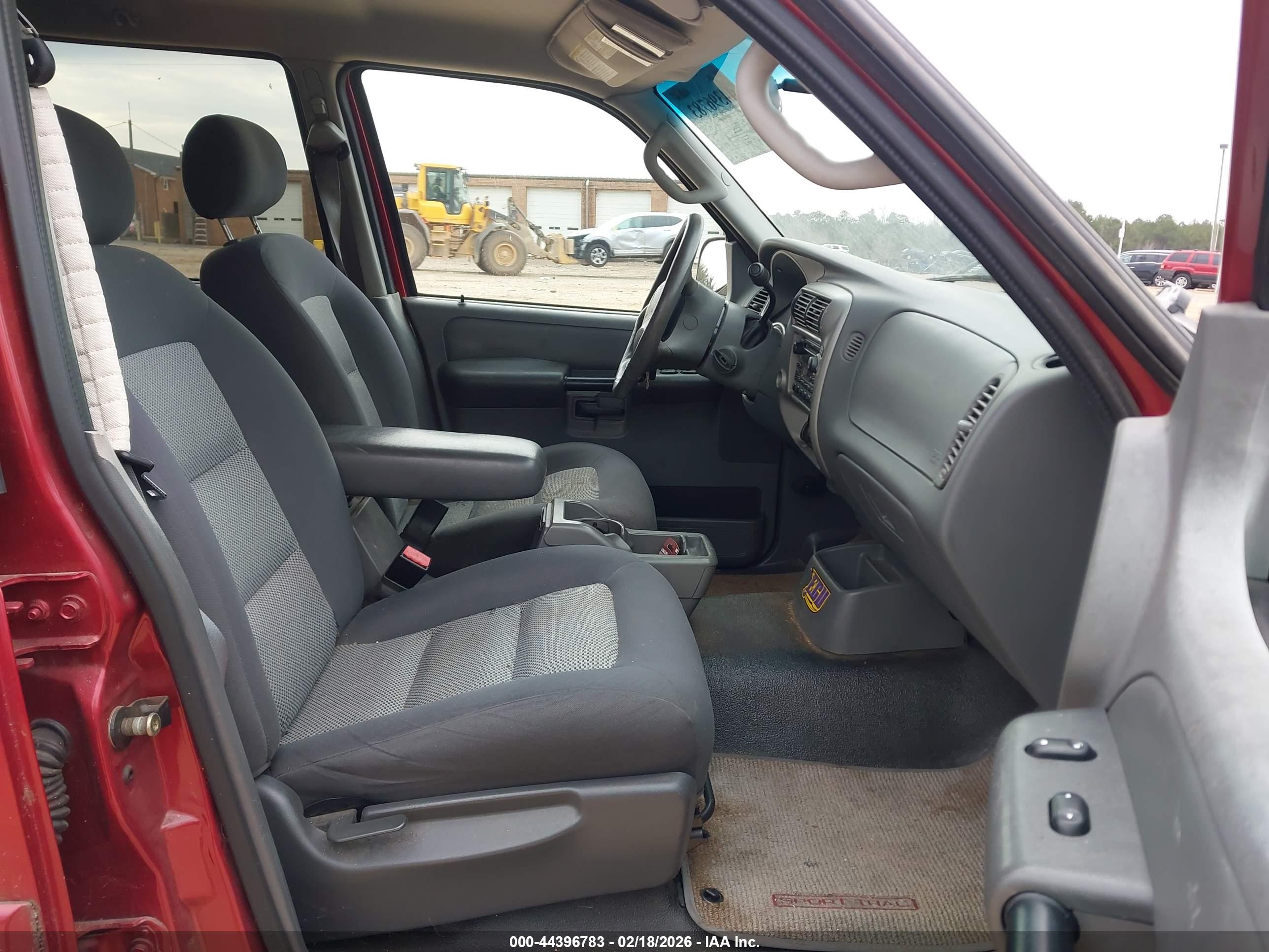 FORD EXPLORER image 5