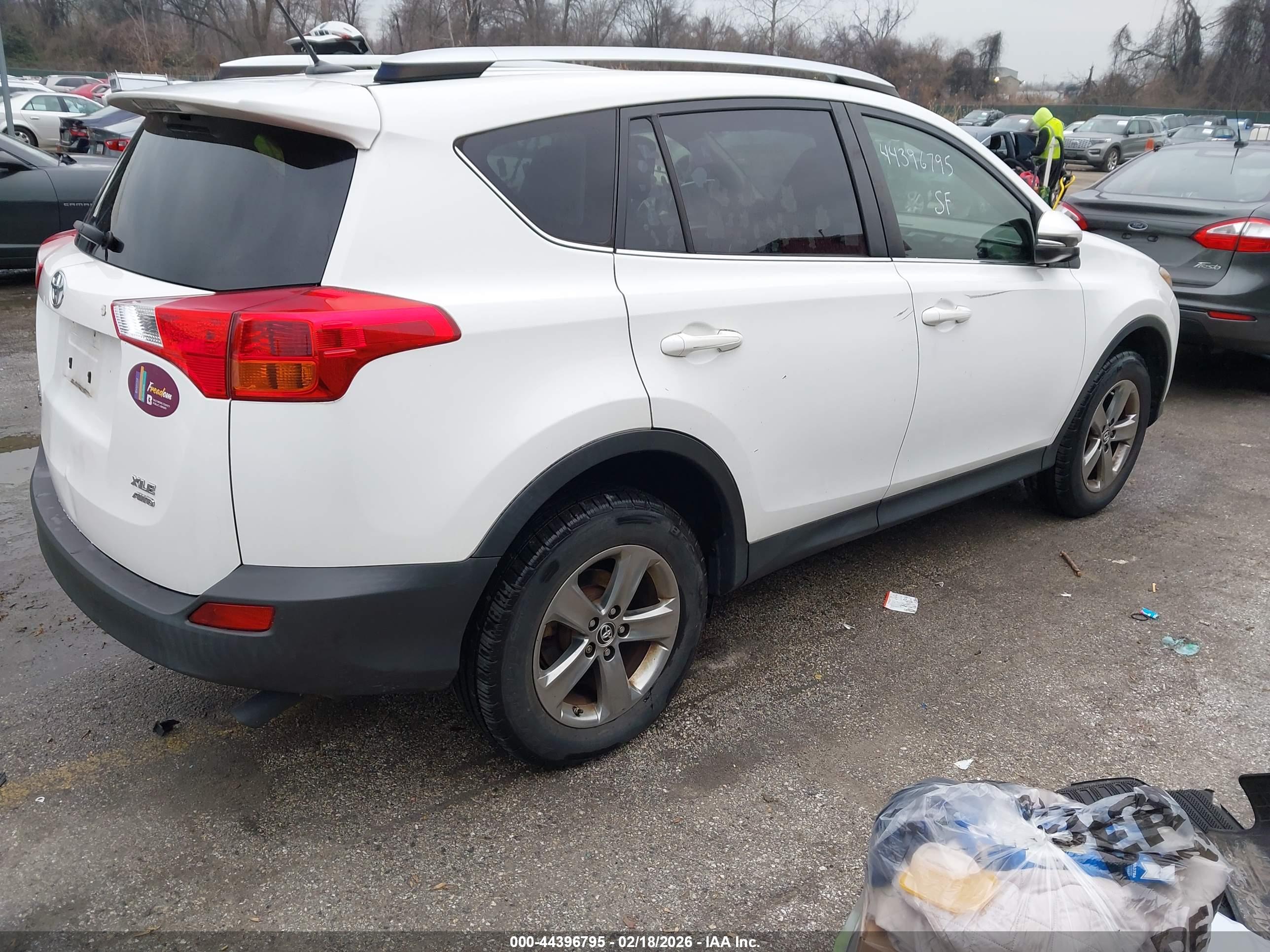 TOYOTA RAV4 image 4