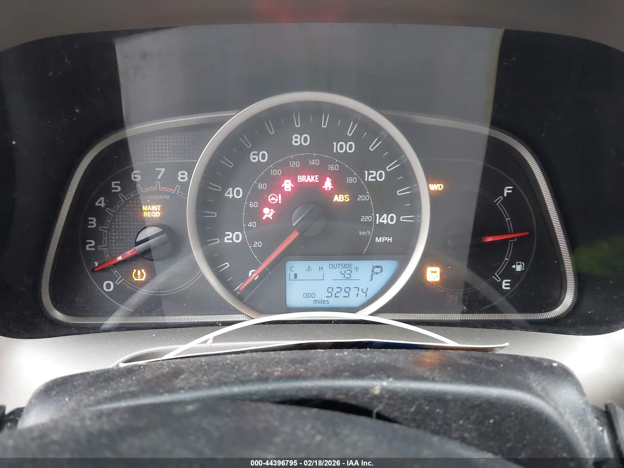 TOYOTA RAV4 image 7