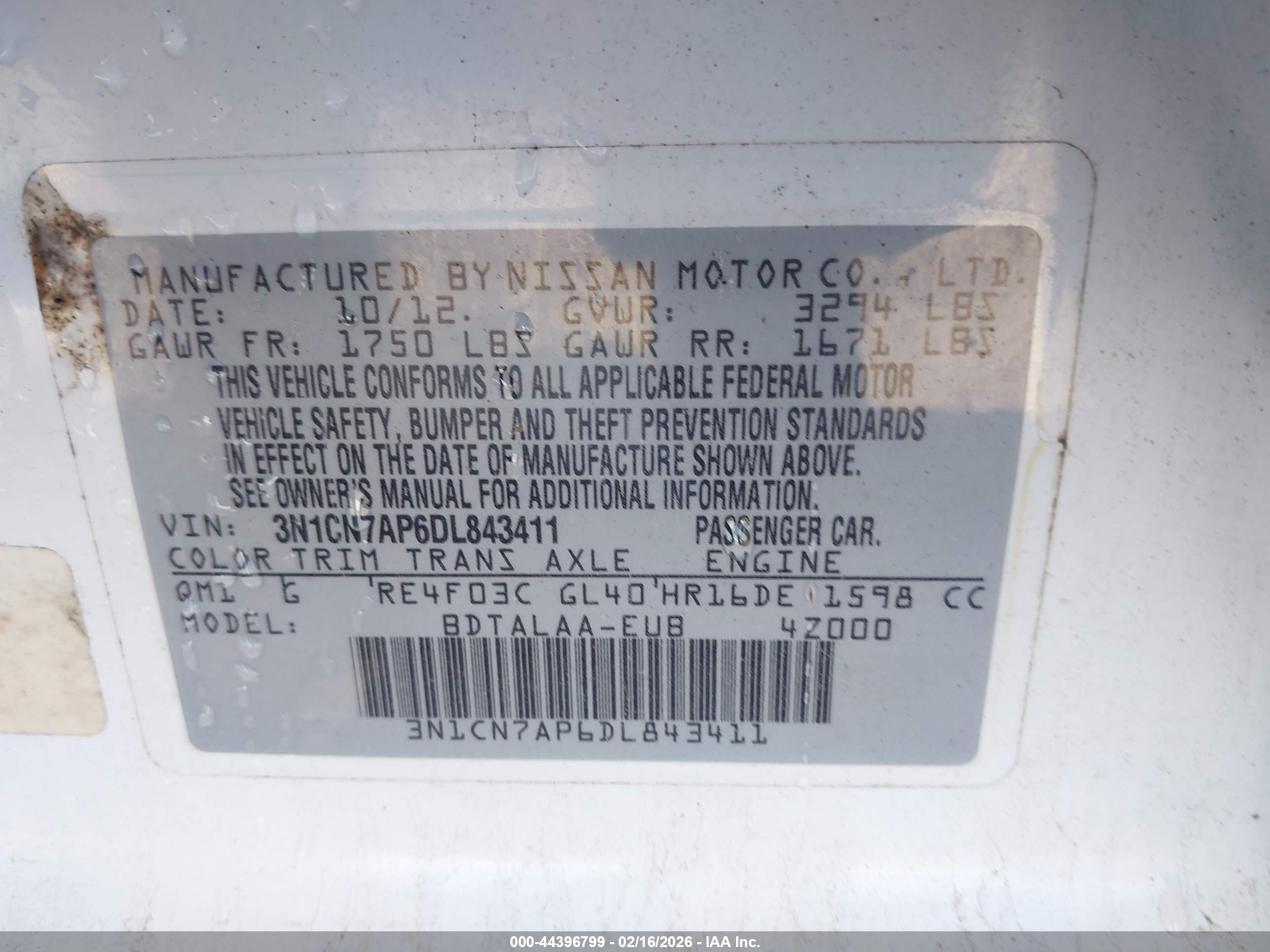 NISSAN VERSA image 9