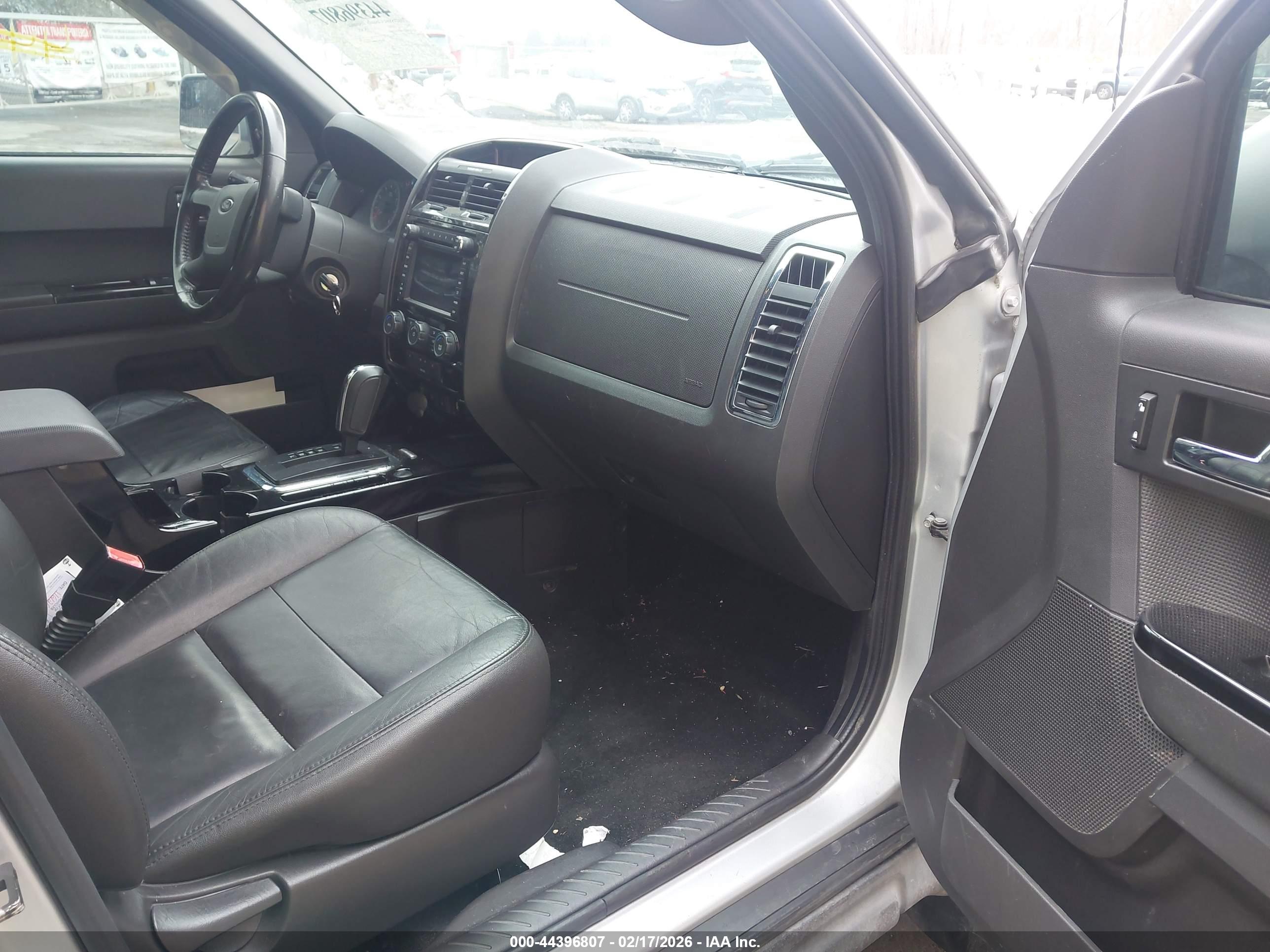 FORD ESCAPE image 5
