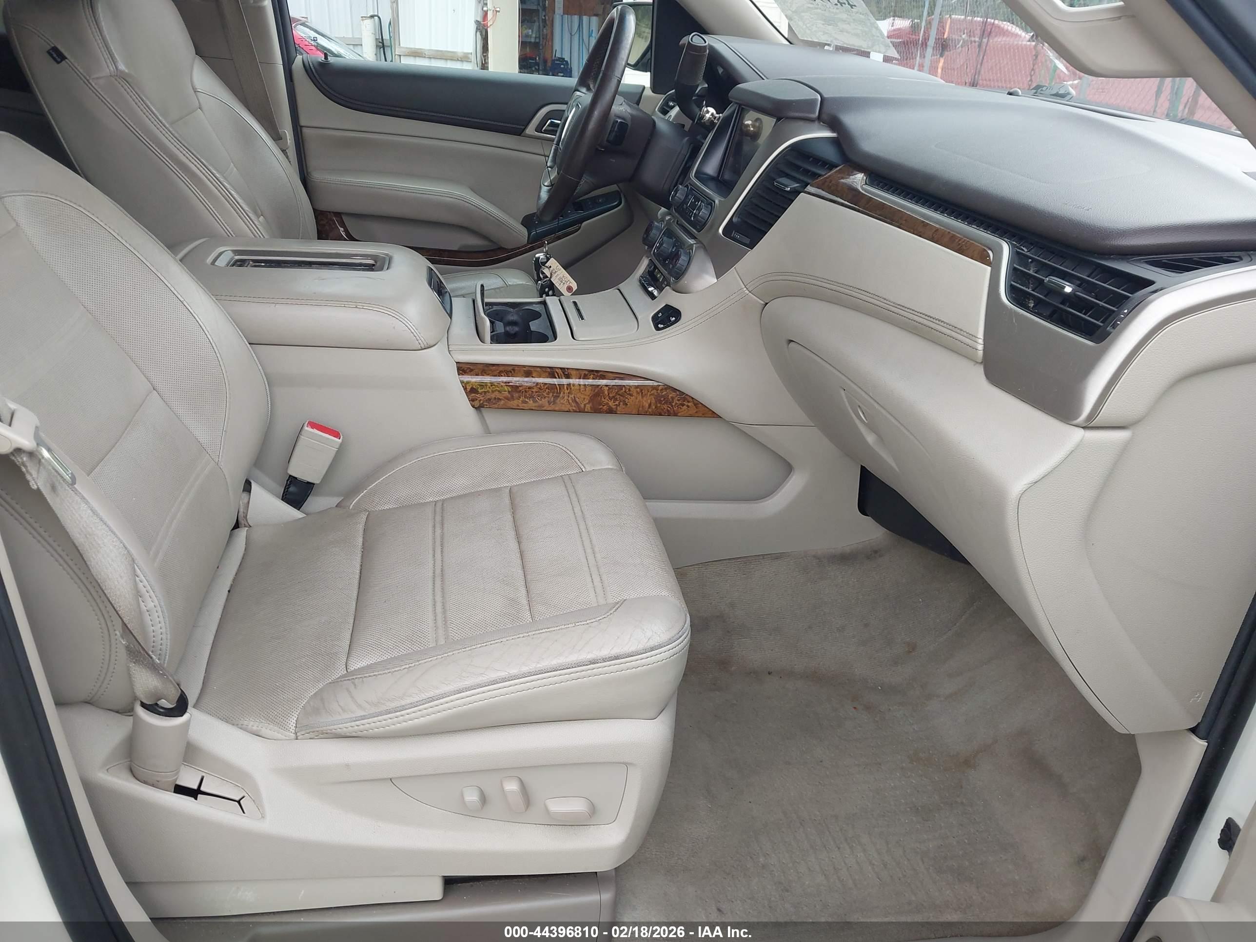 GMC YUKON image 5