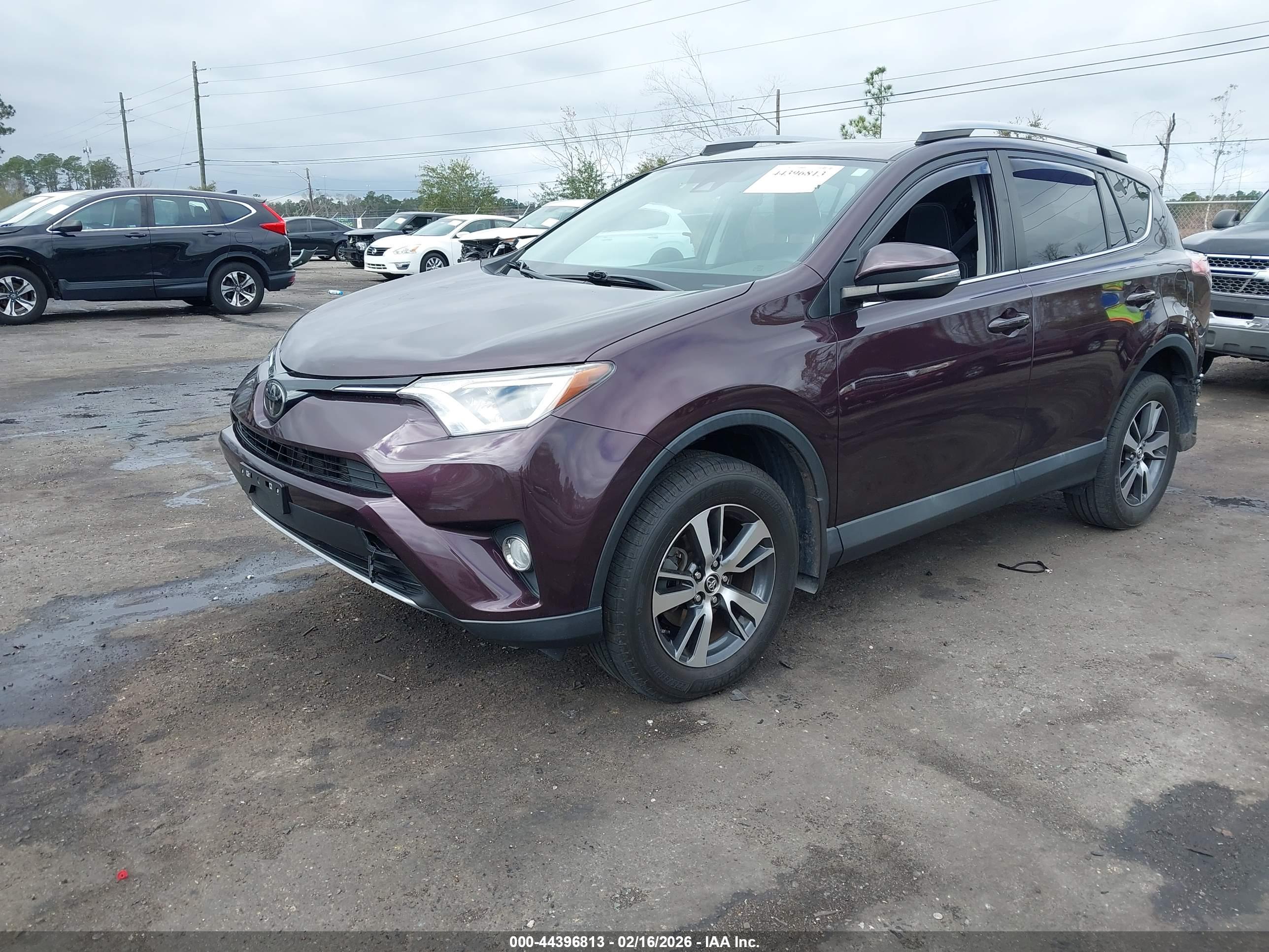 TOYOTA RAV4 image 2