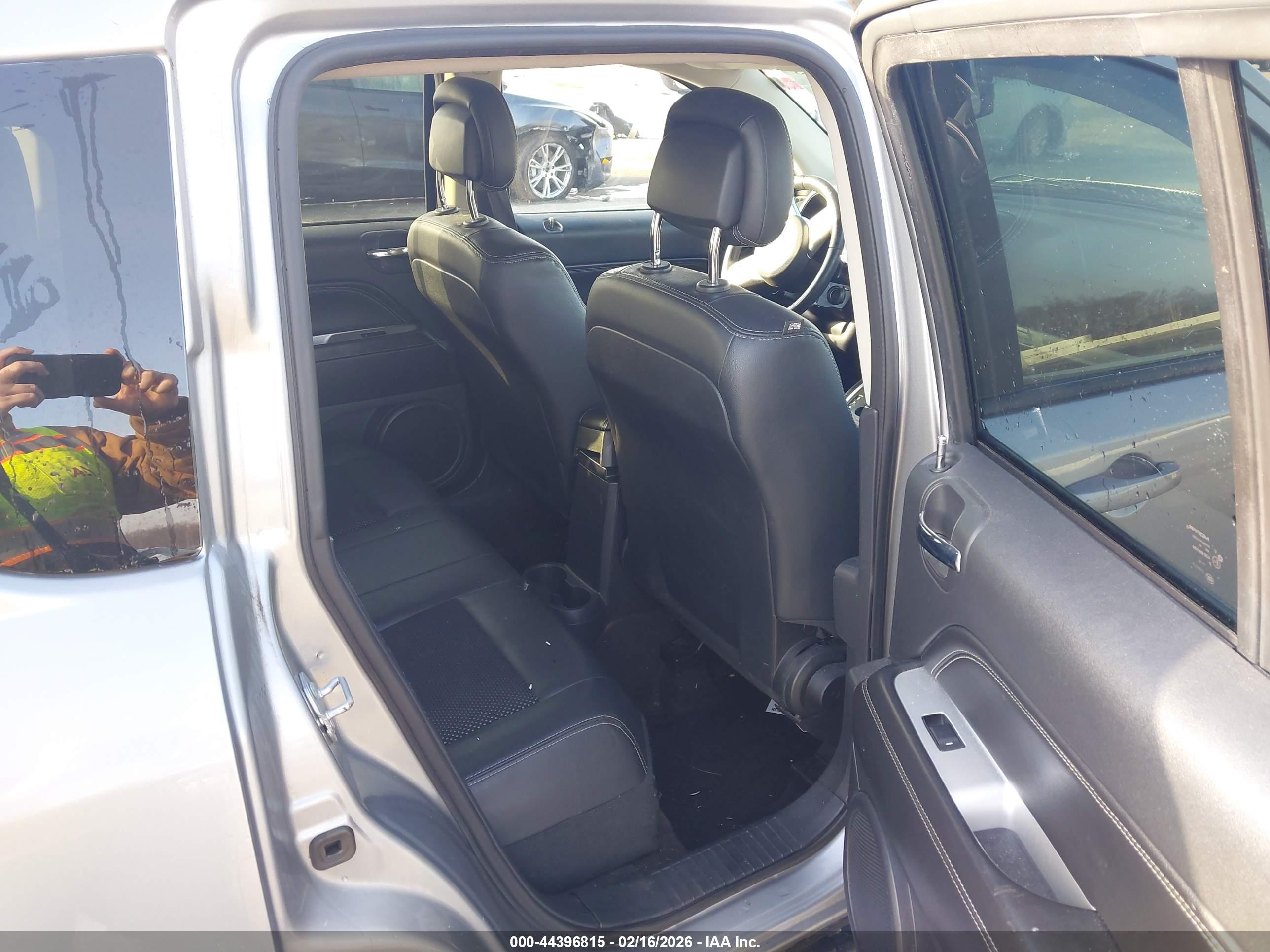 JEEP COMPASS image 8