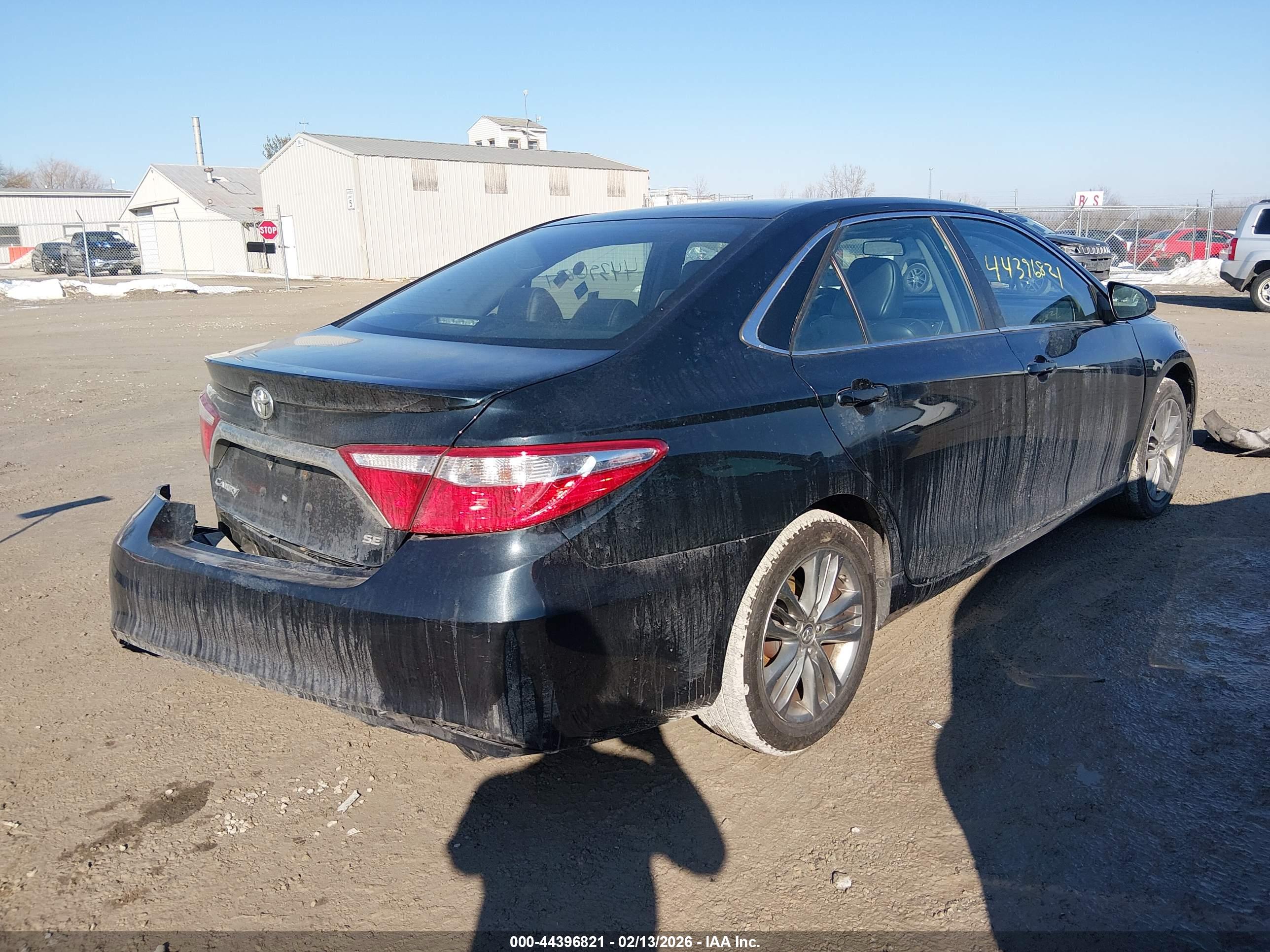 TOYOTA CAMRY image 4