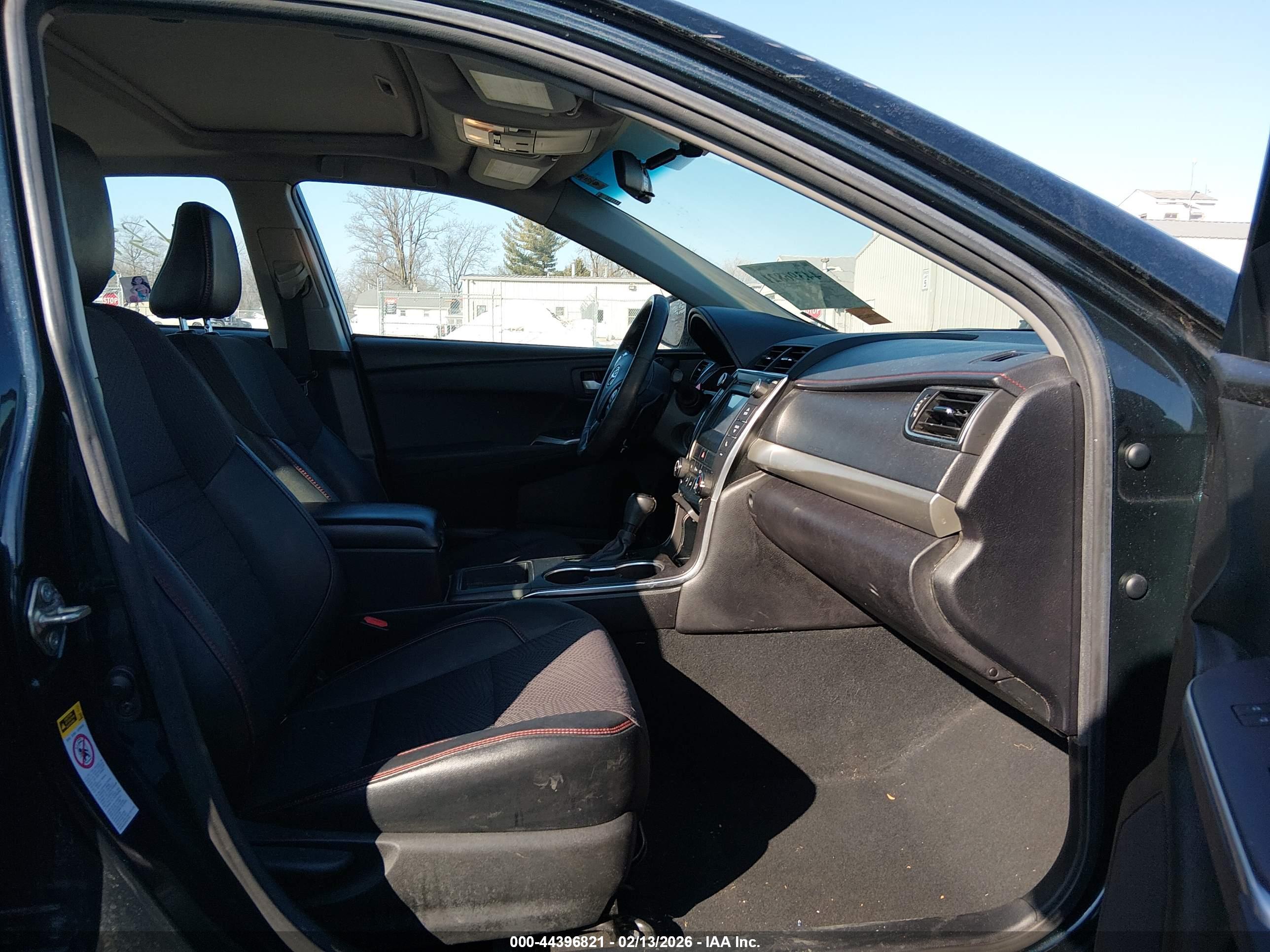 TOYOTA CAMRY image 5