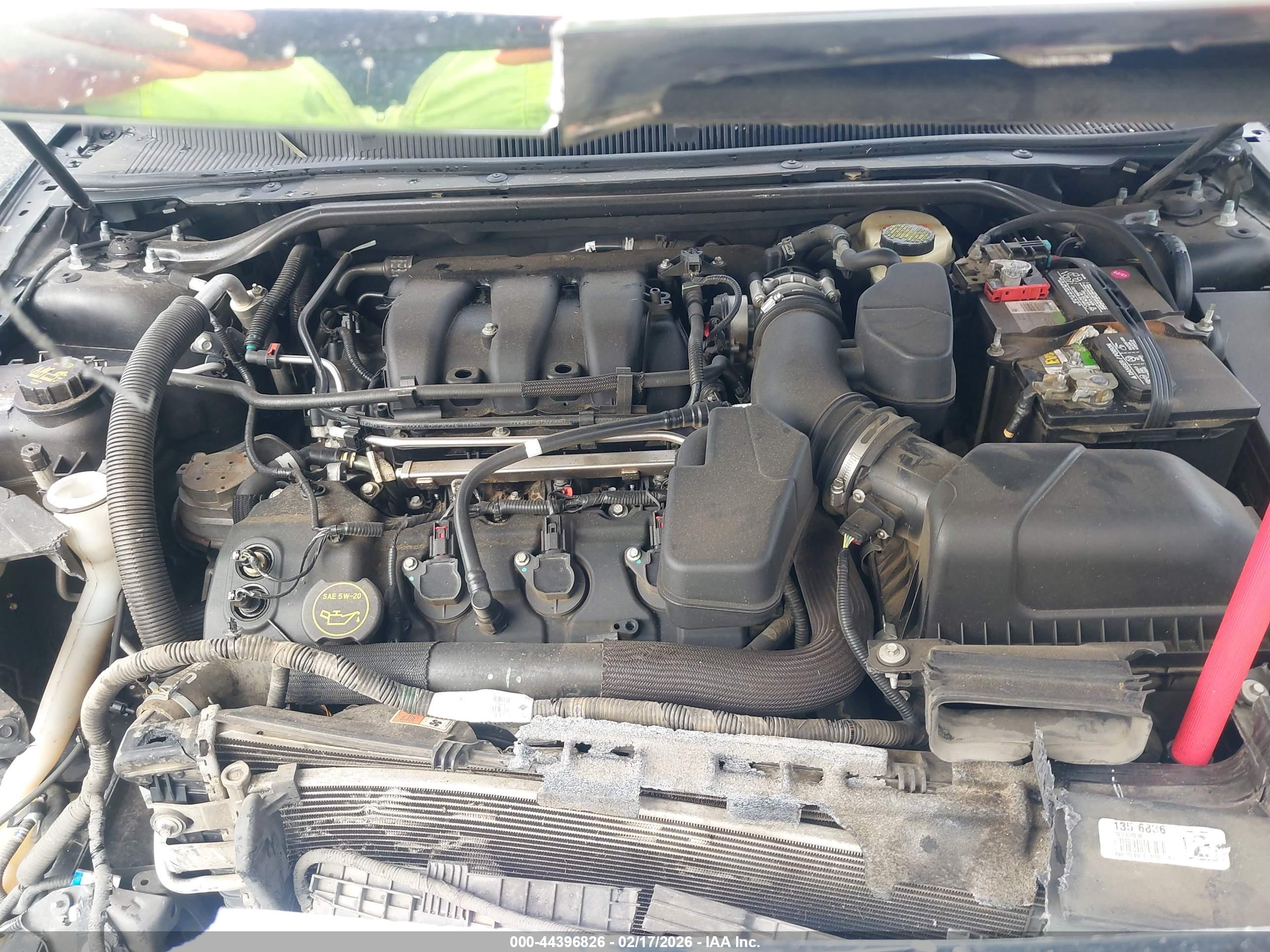 FORD TAURUS image 10