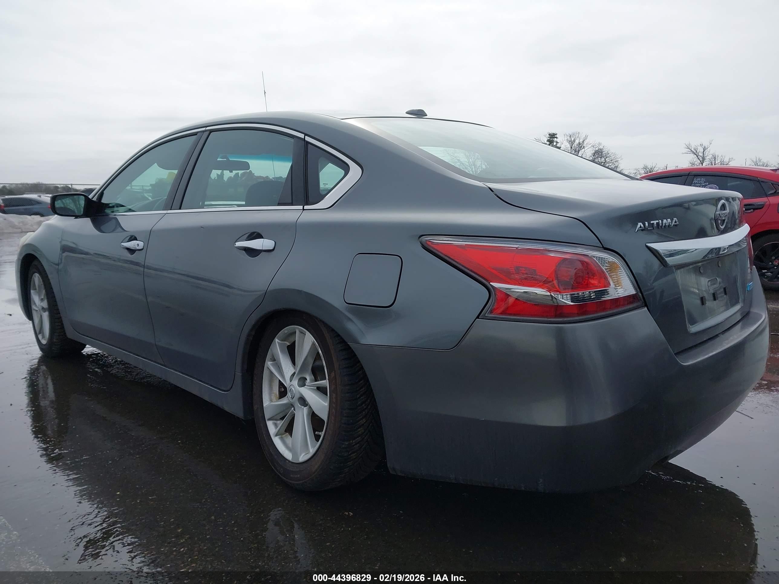 NISSAN ALTIMA image 6