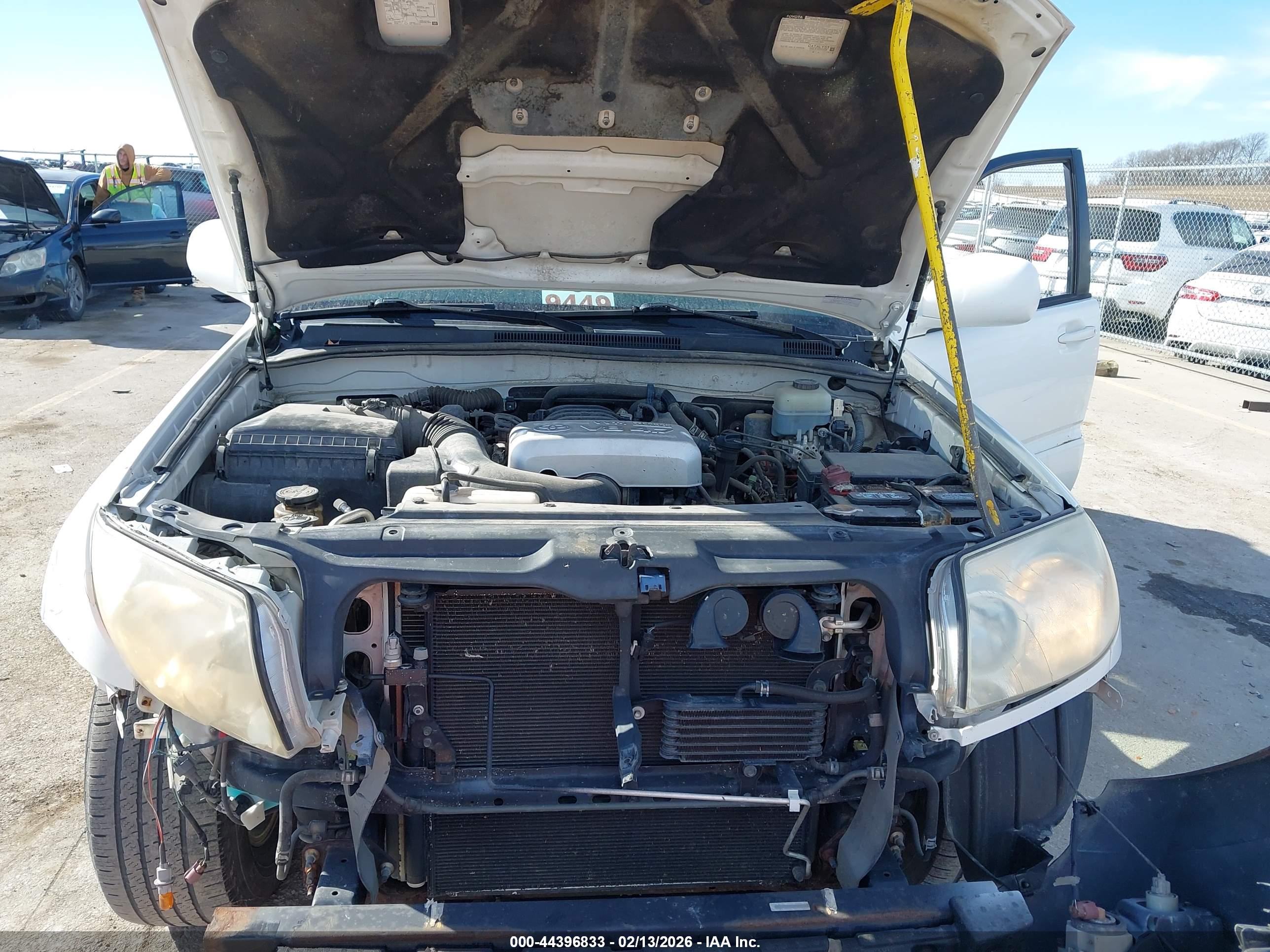 TOYOTA 4RUNNER image 10