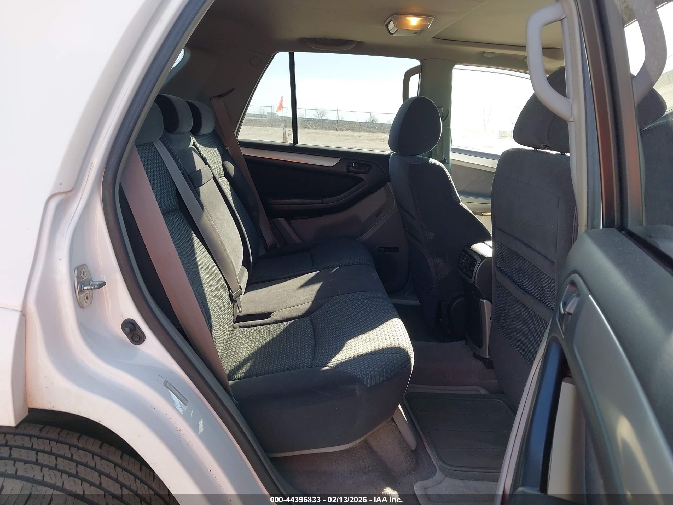 TOYOTA 4RUNNER image 8