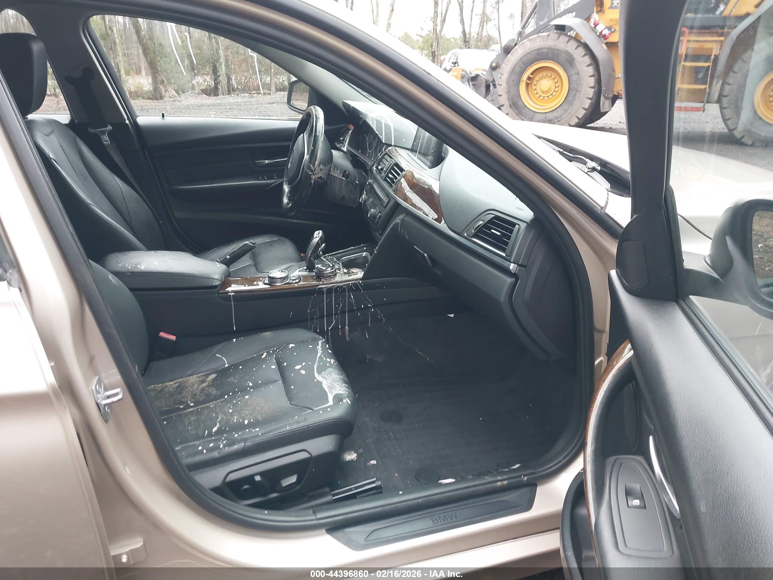 BMW 328I image 5