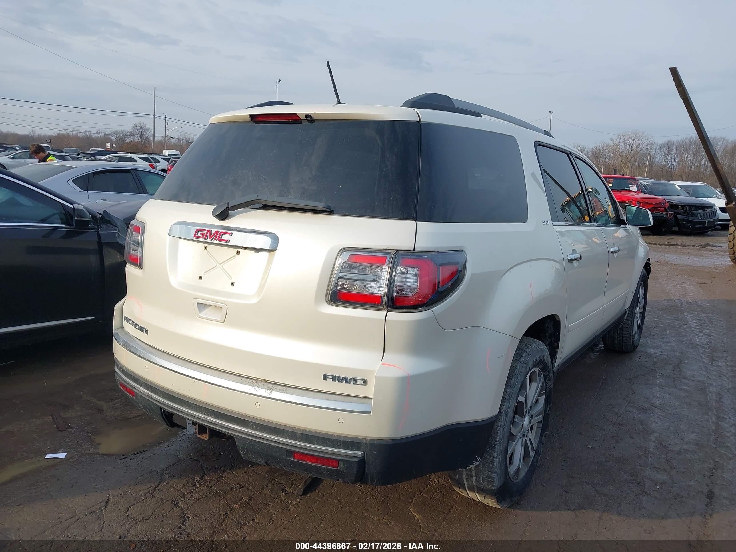 GMC ACADIA image 4