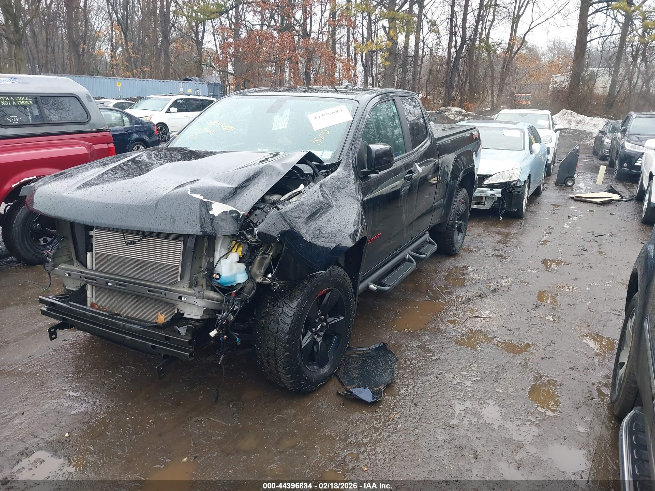 CHEVROLET COLORADO image 2