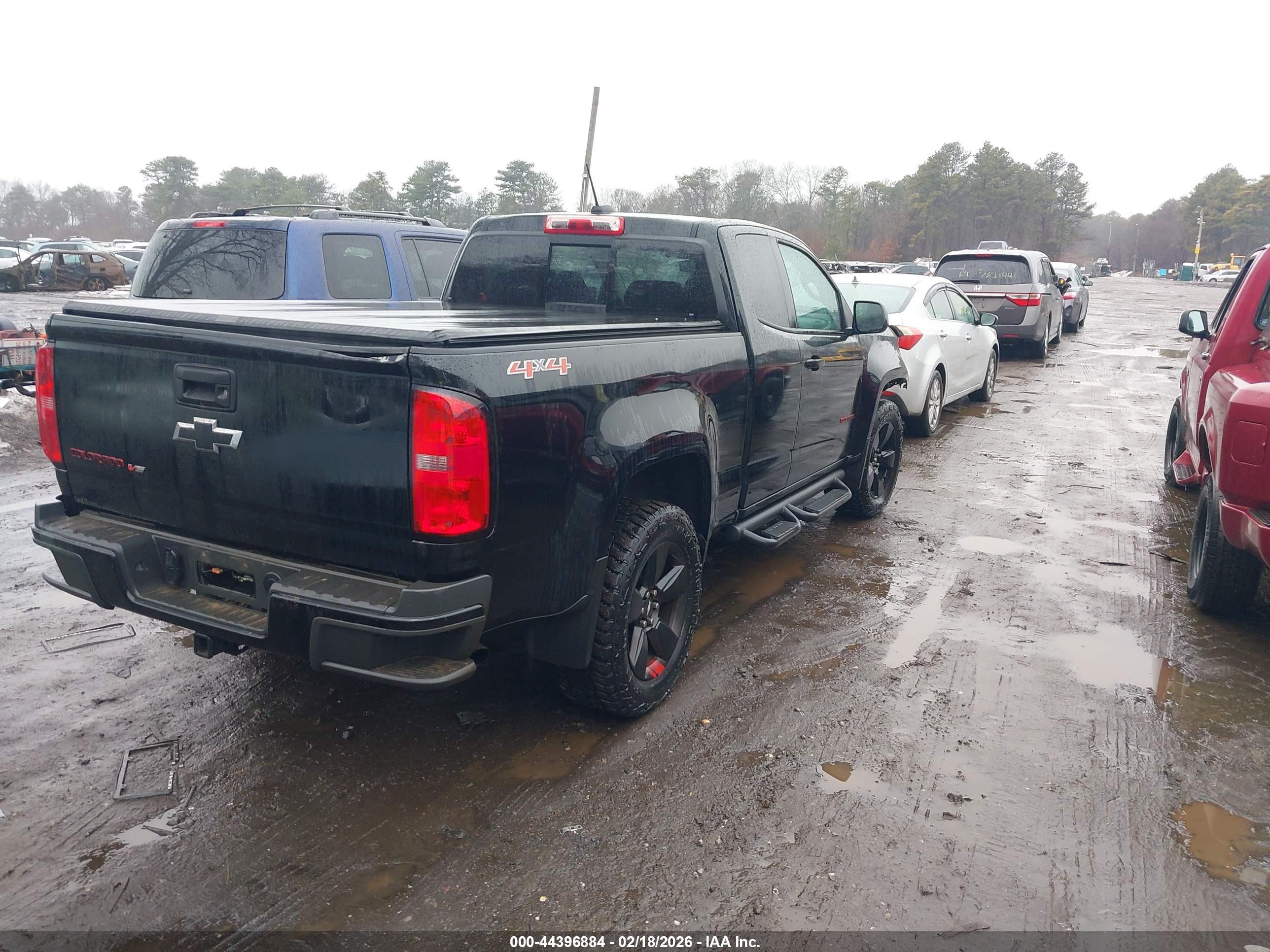 CHEVROLET COLORADO image 4