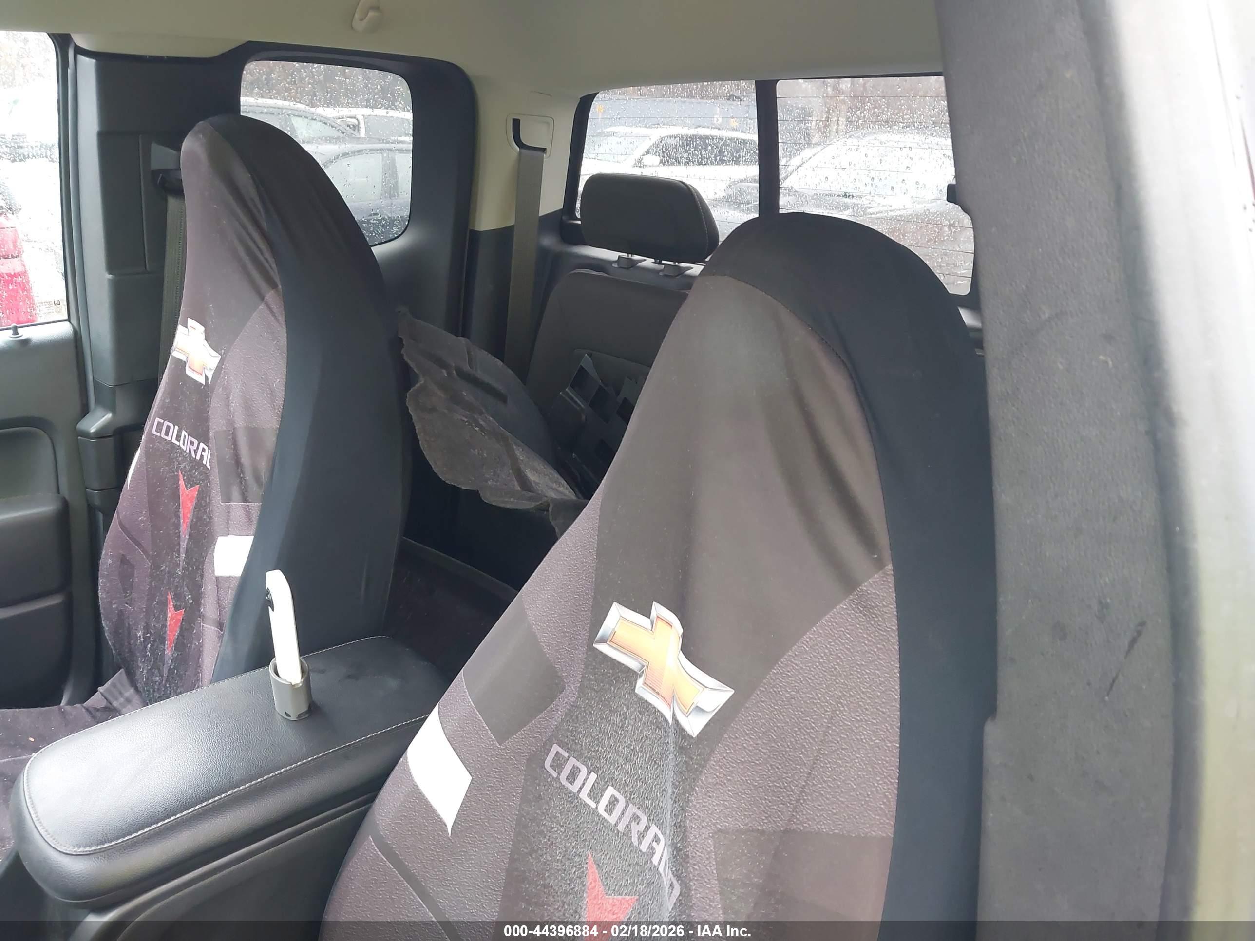 CHEVROLET COLORADO image 8