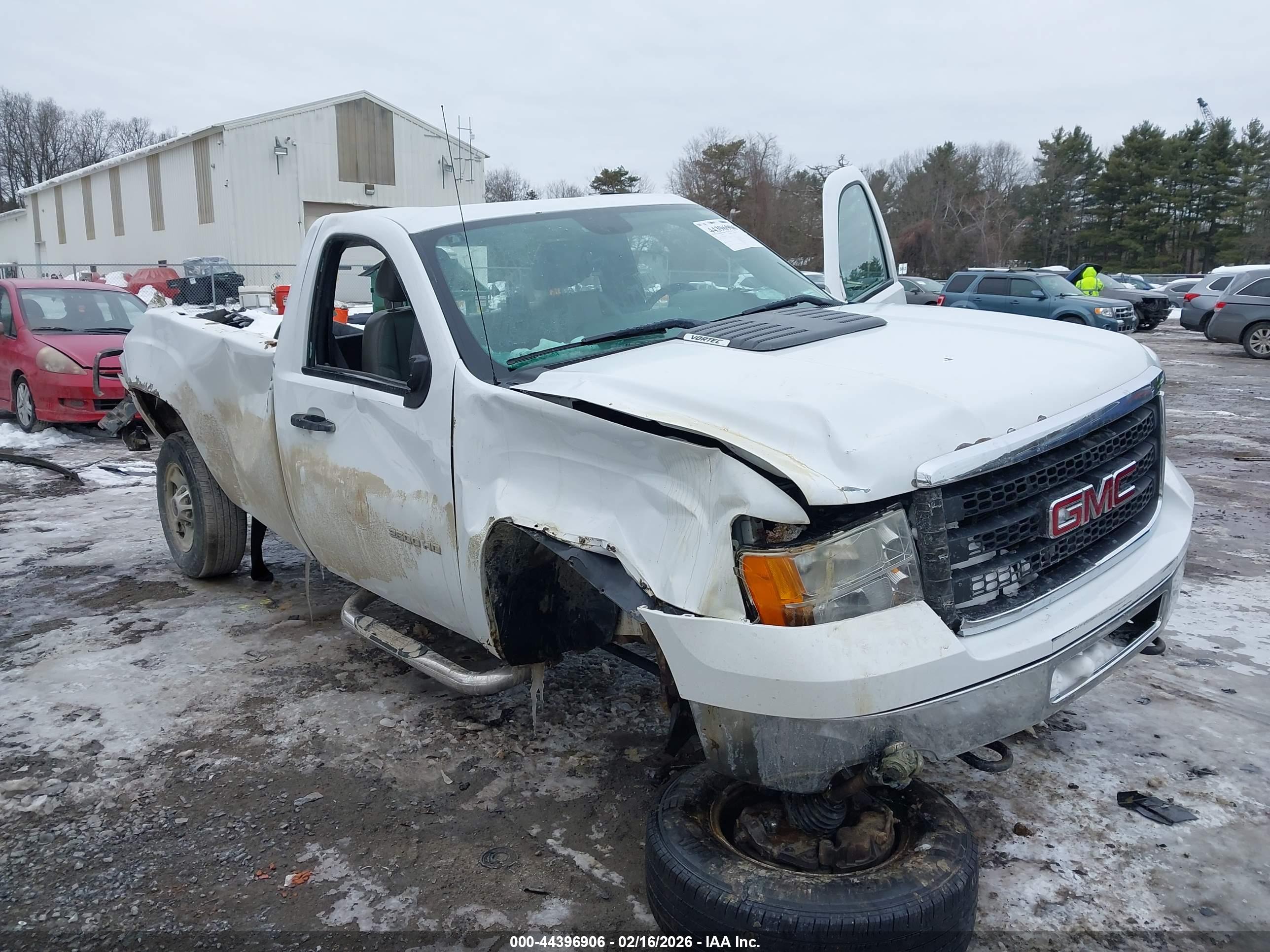 GMC SIERRA image 6