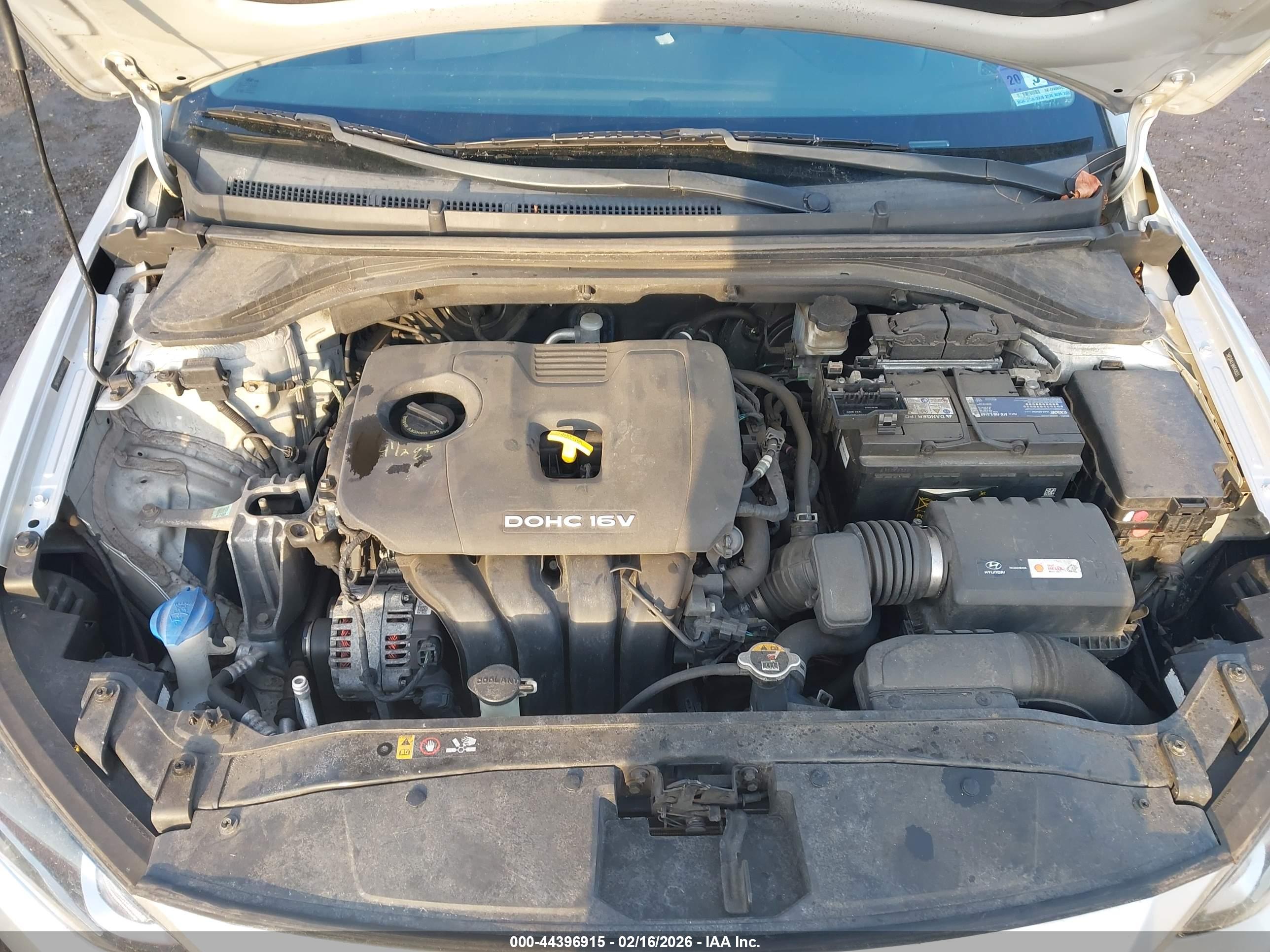 HYUNDAI ELANTRA image 10