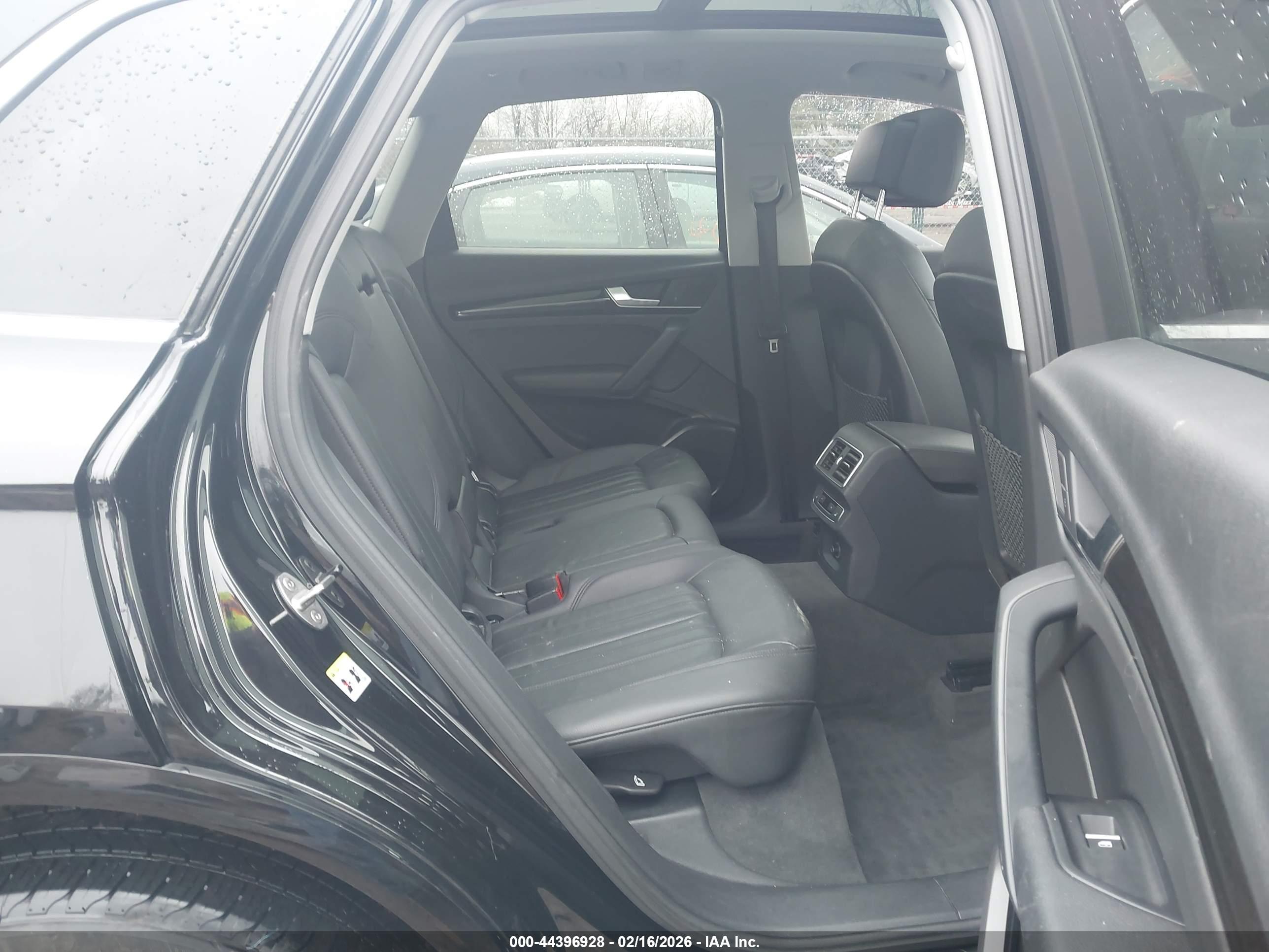 AUDI Q5 image 8