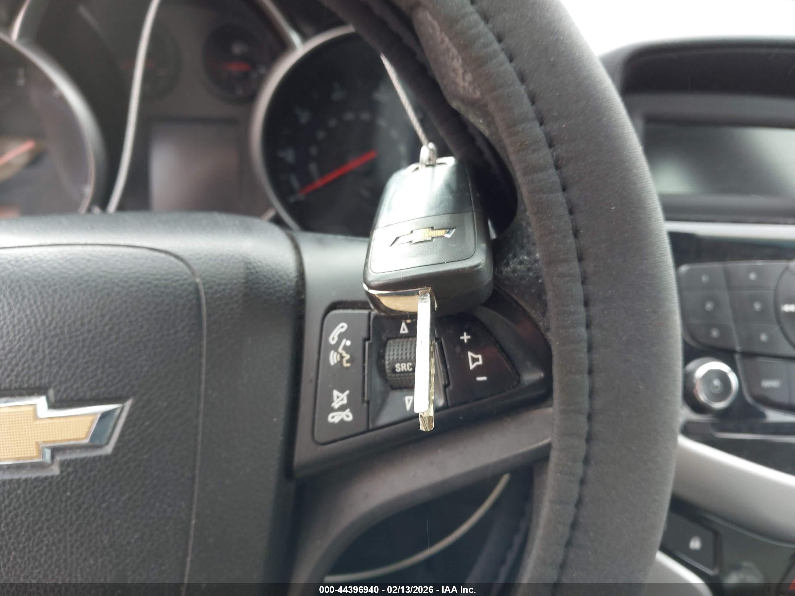 CHEVROLET CRUZE image 11