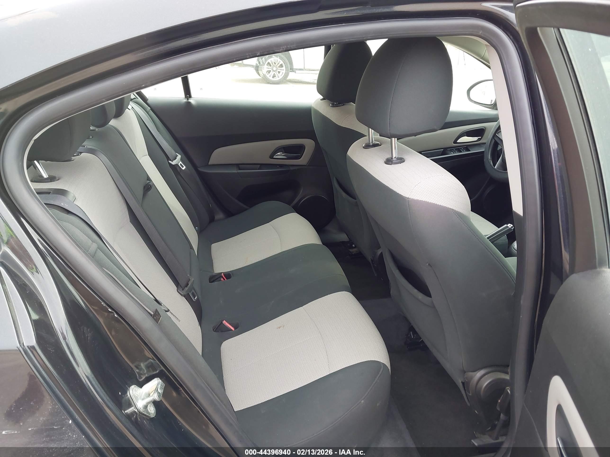 CHEVROLET CRUZE image 8