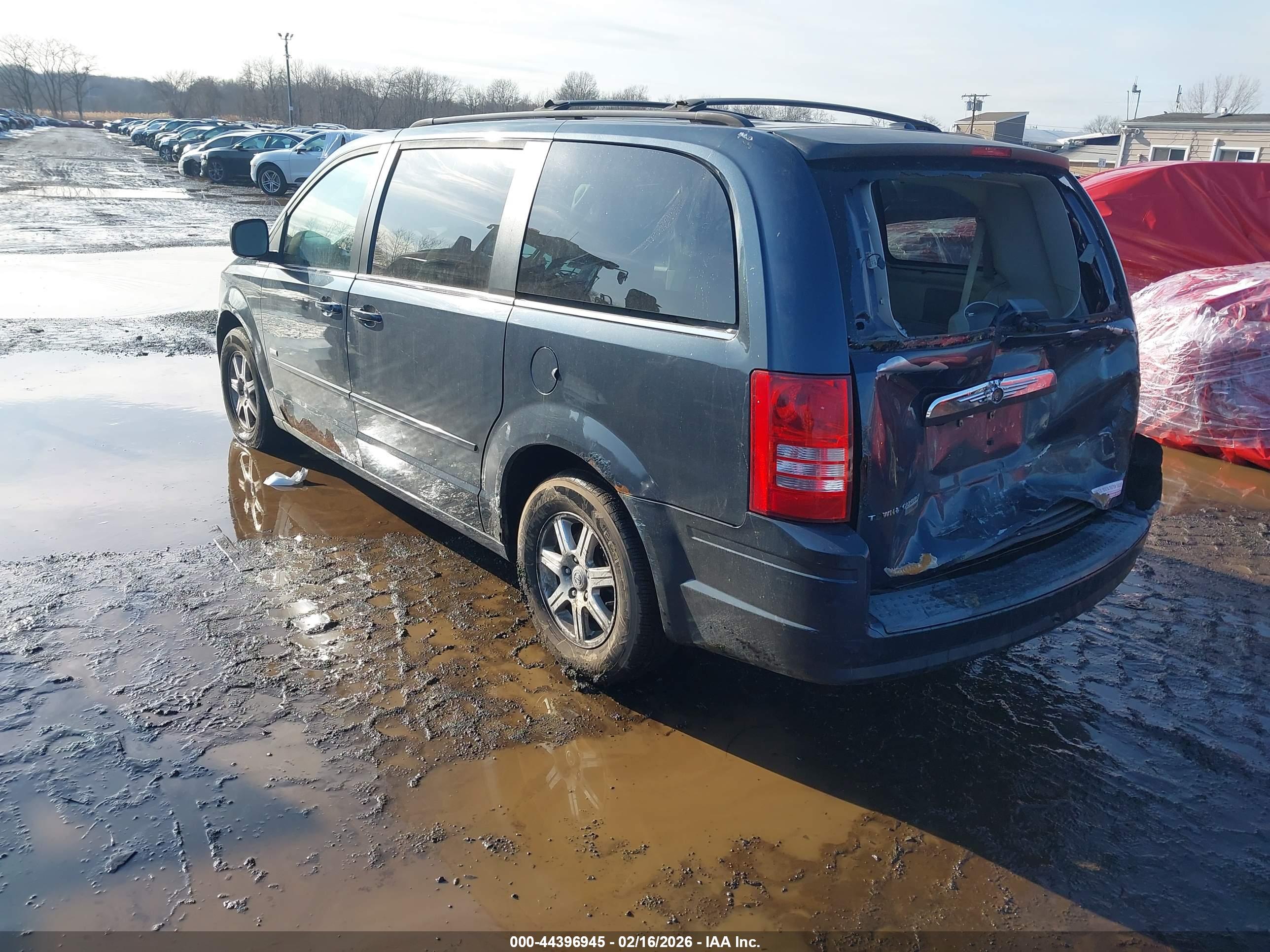CHRYSLER TOWN image 3