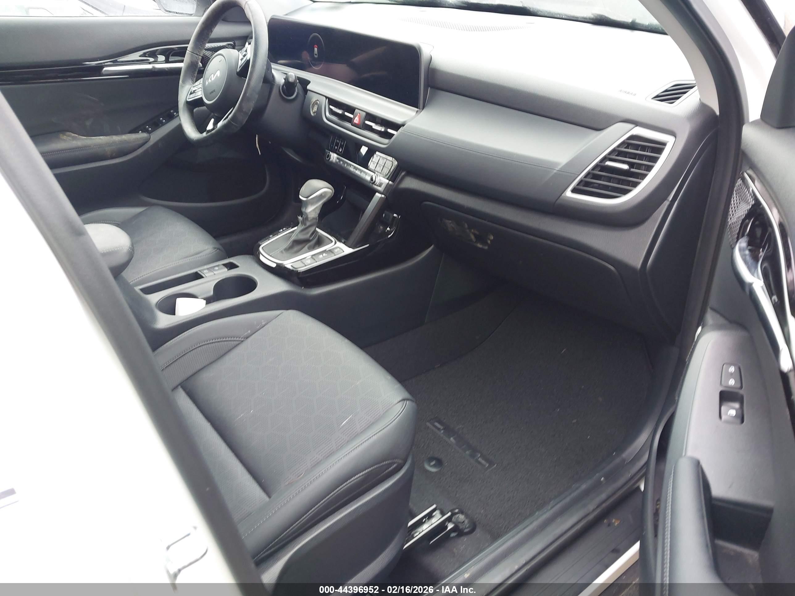 KIA SELTOS image 5