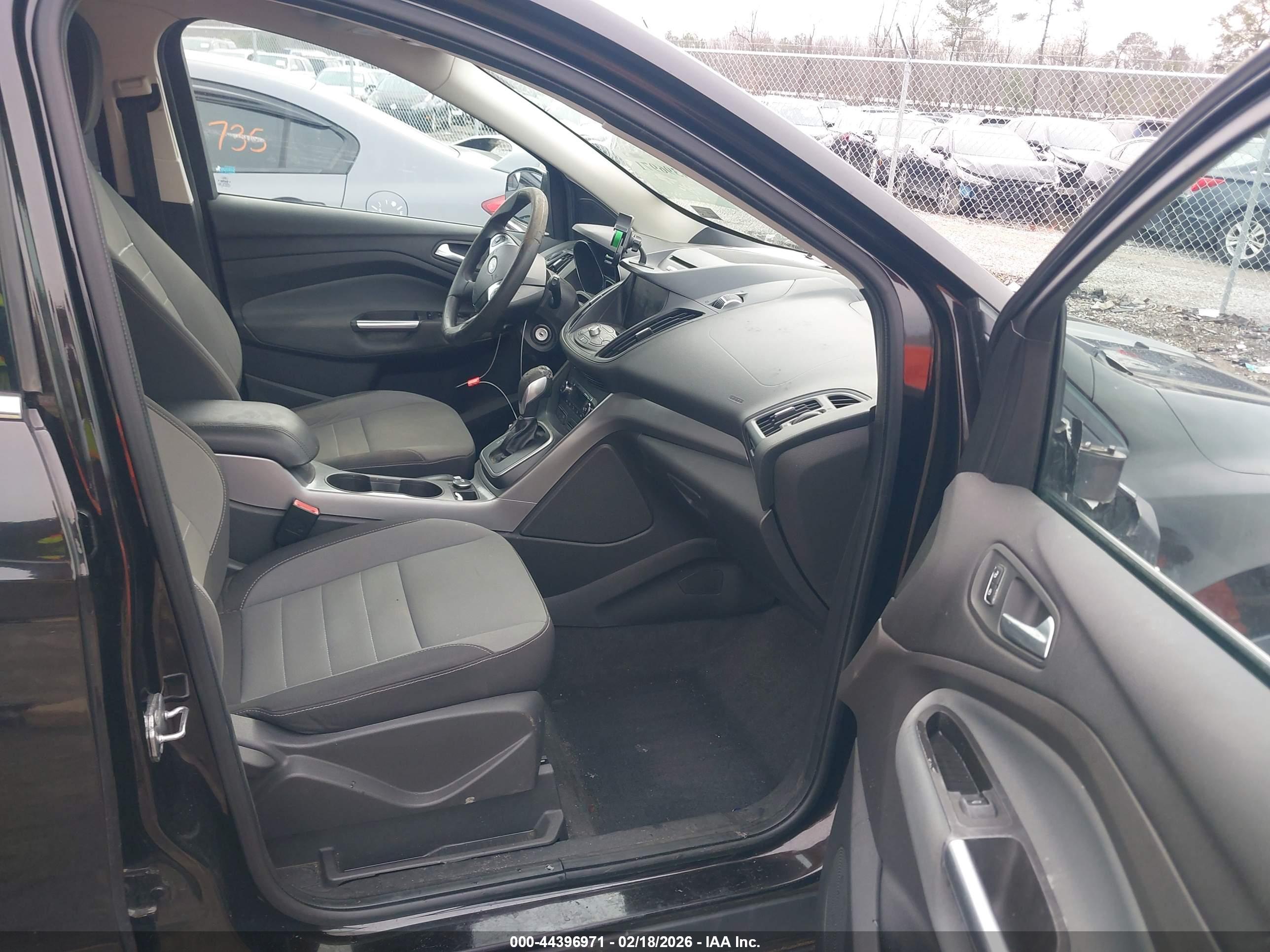 FORD ESCAPE image 5
