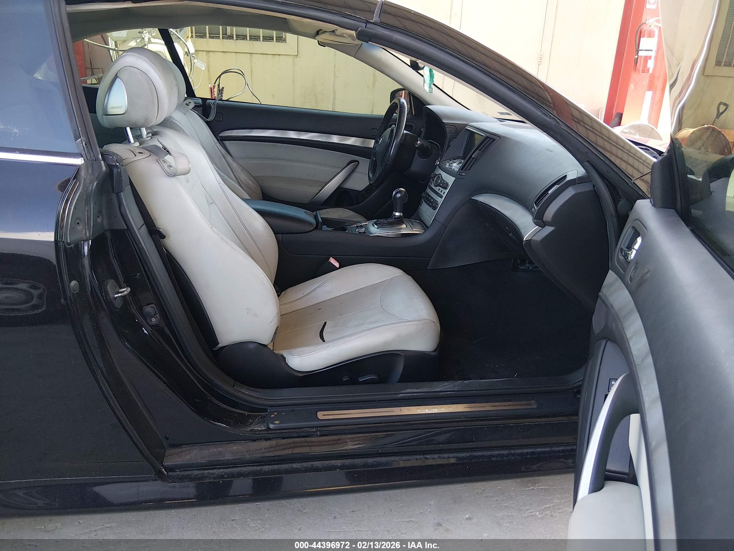 INFINITI G37 image 5
