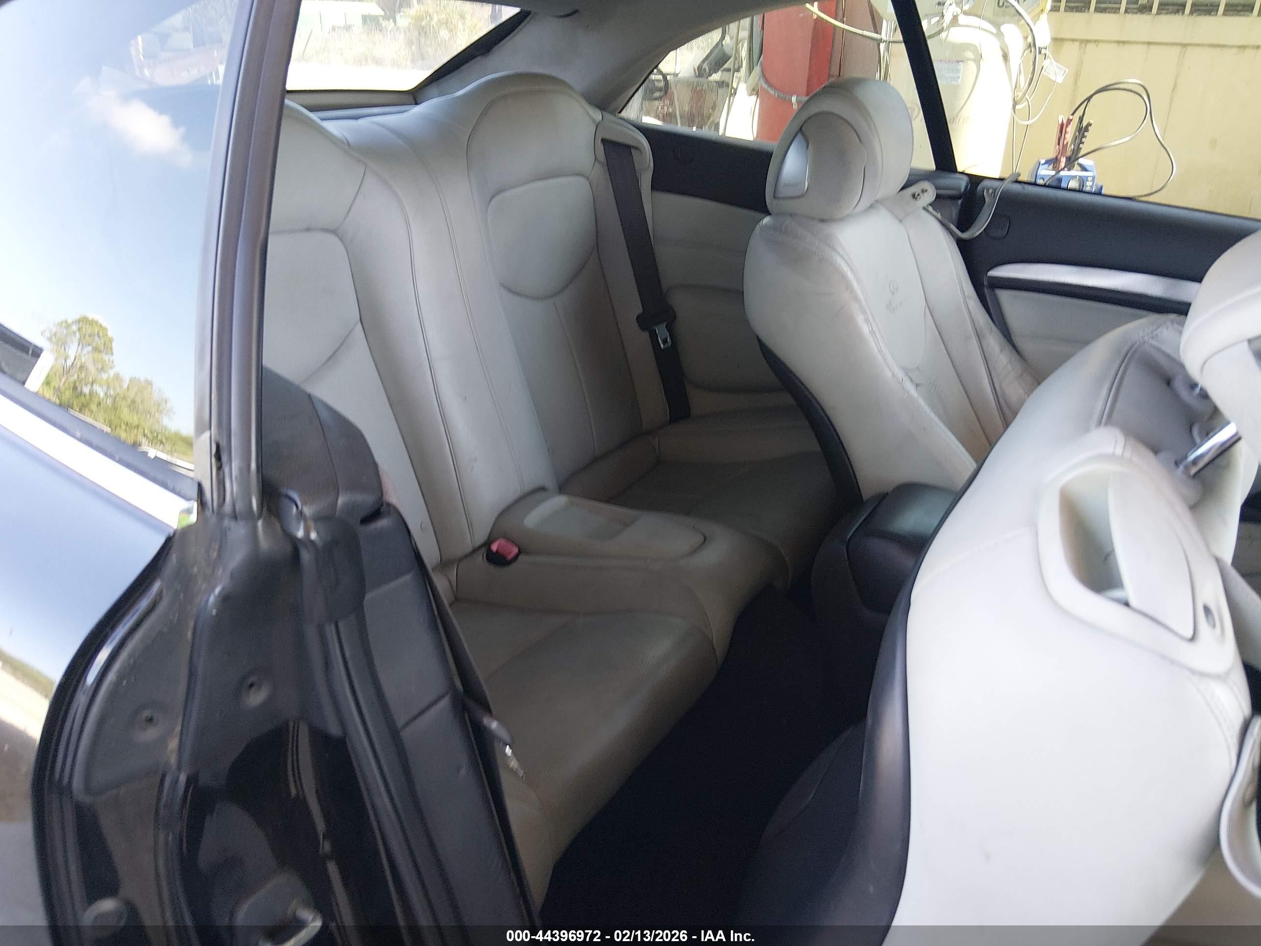 INFINITI G37 image 8