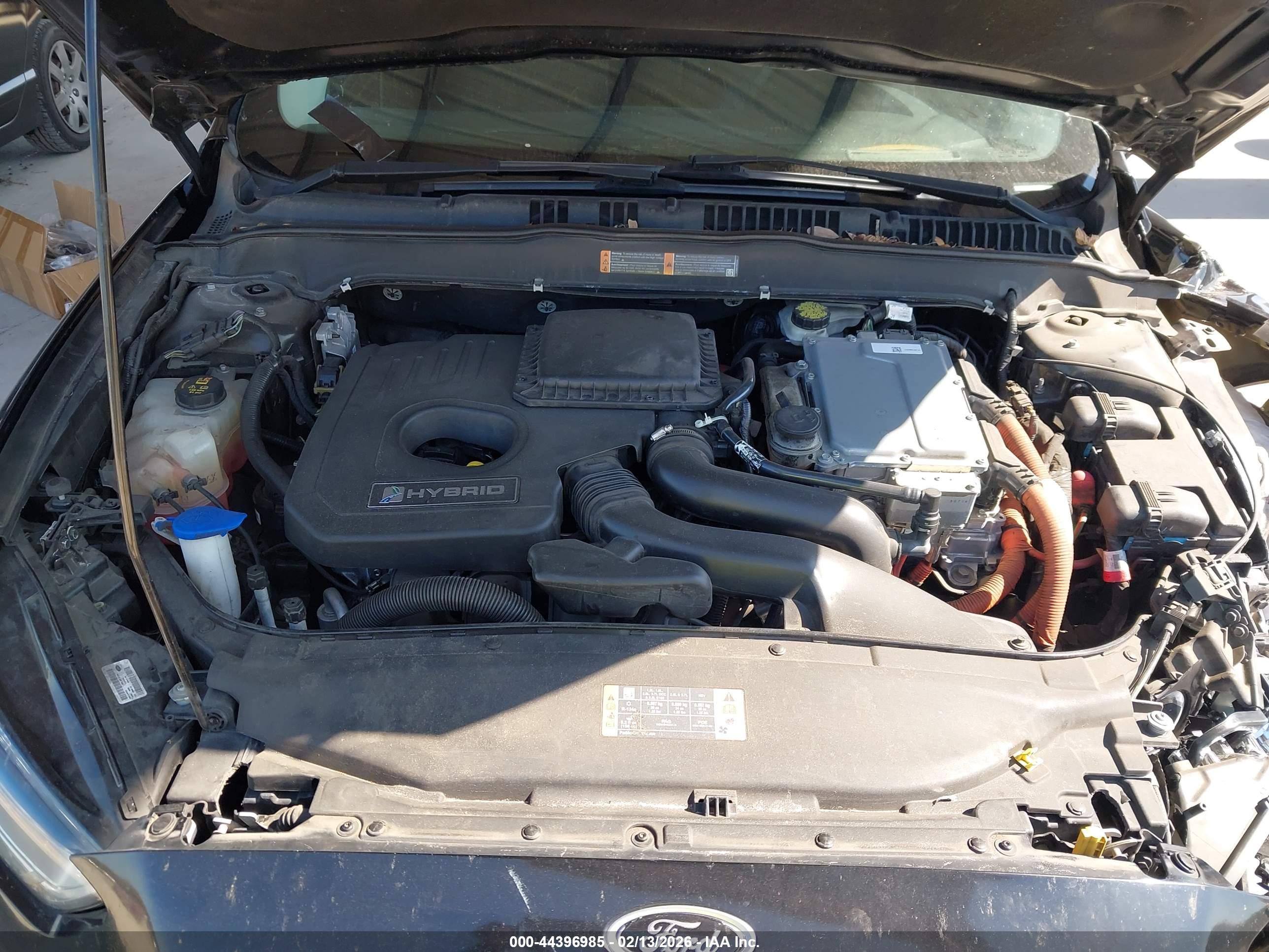 FORD FUSION image 10