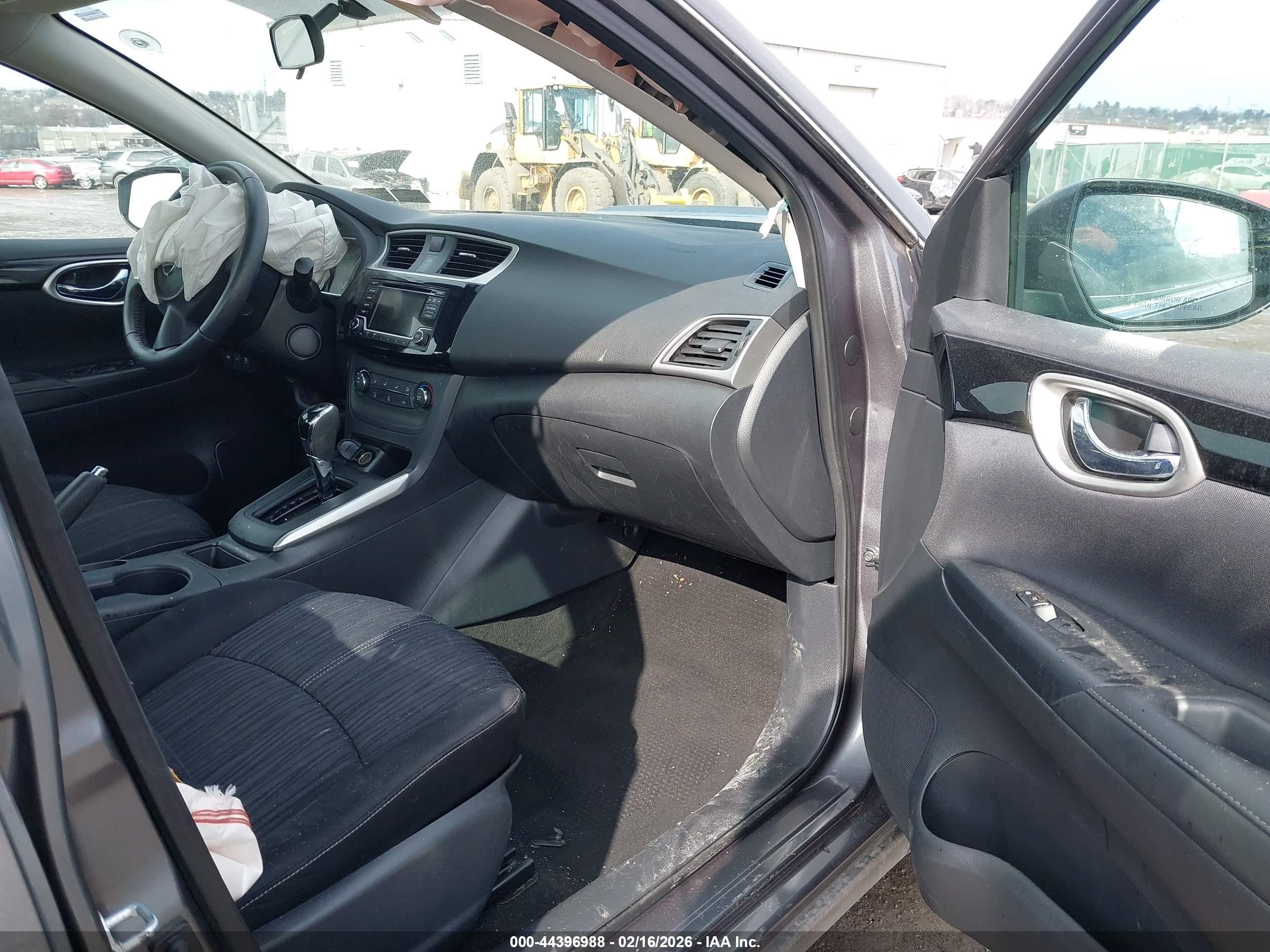NISSAN SENTRA image 5