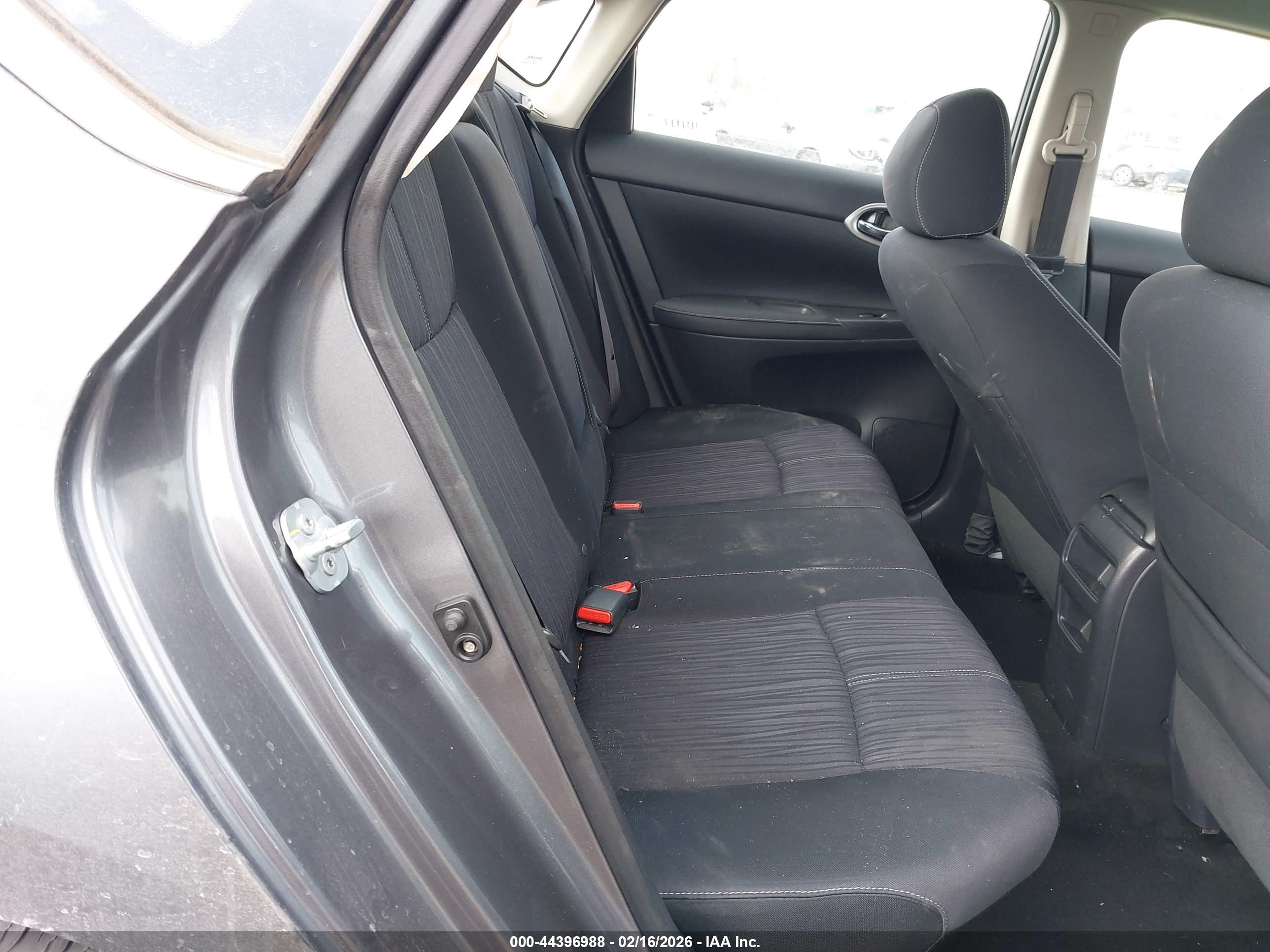 NISSAN SENTRA image 8