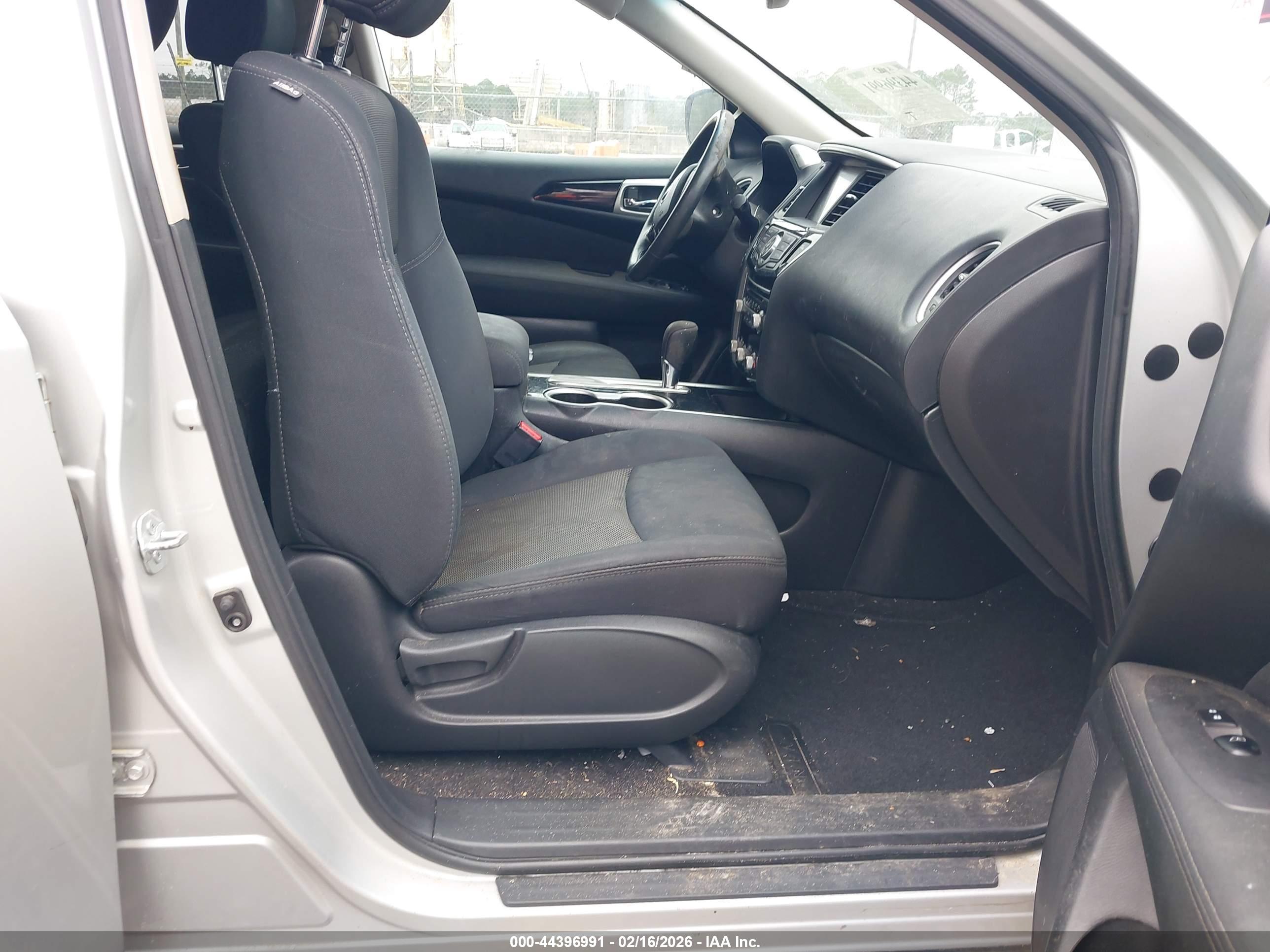 NISSAN PATHFINDER image 5