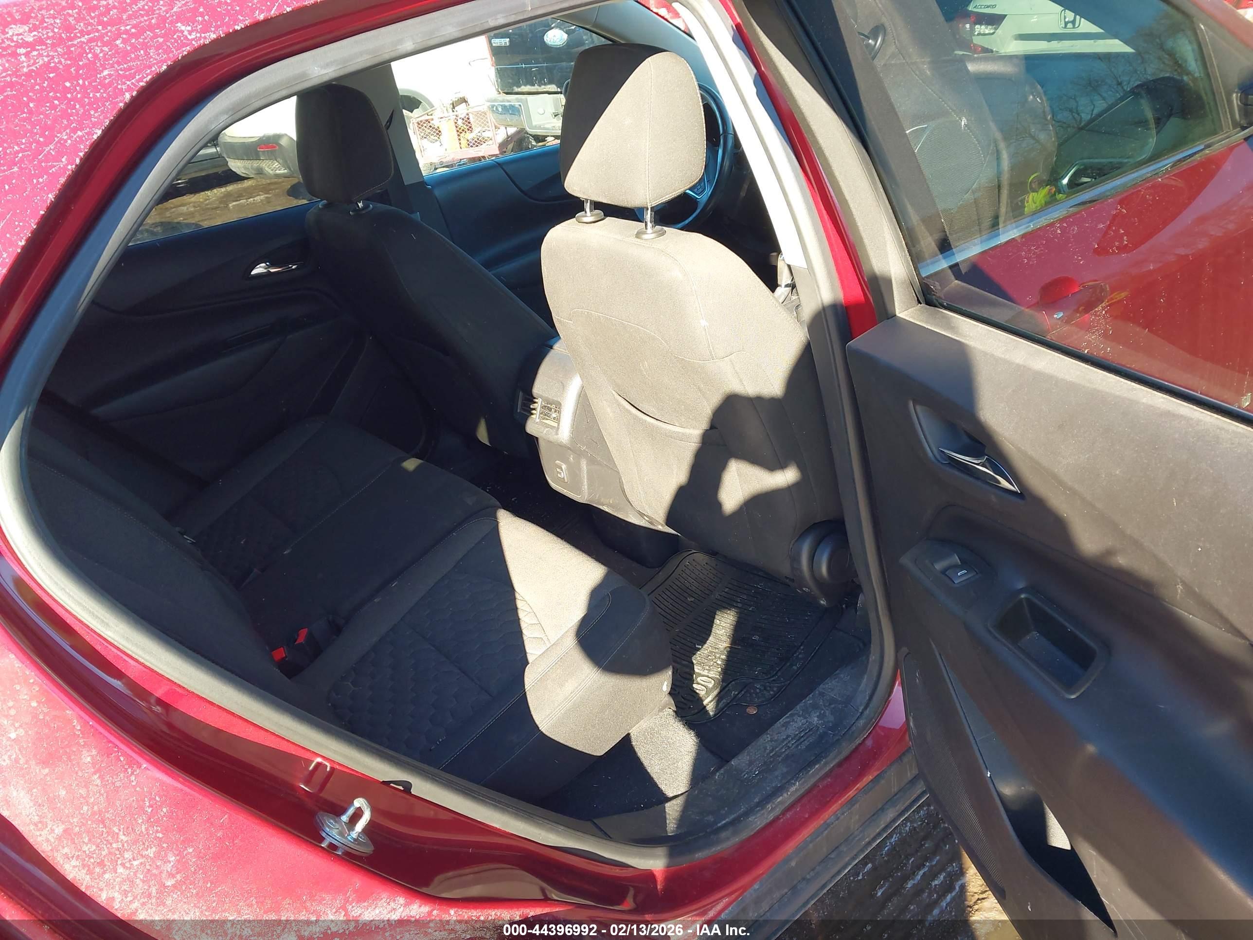 CHEVROLET EQUINOX image 8