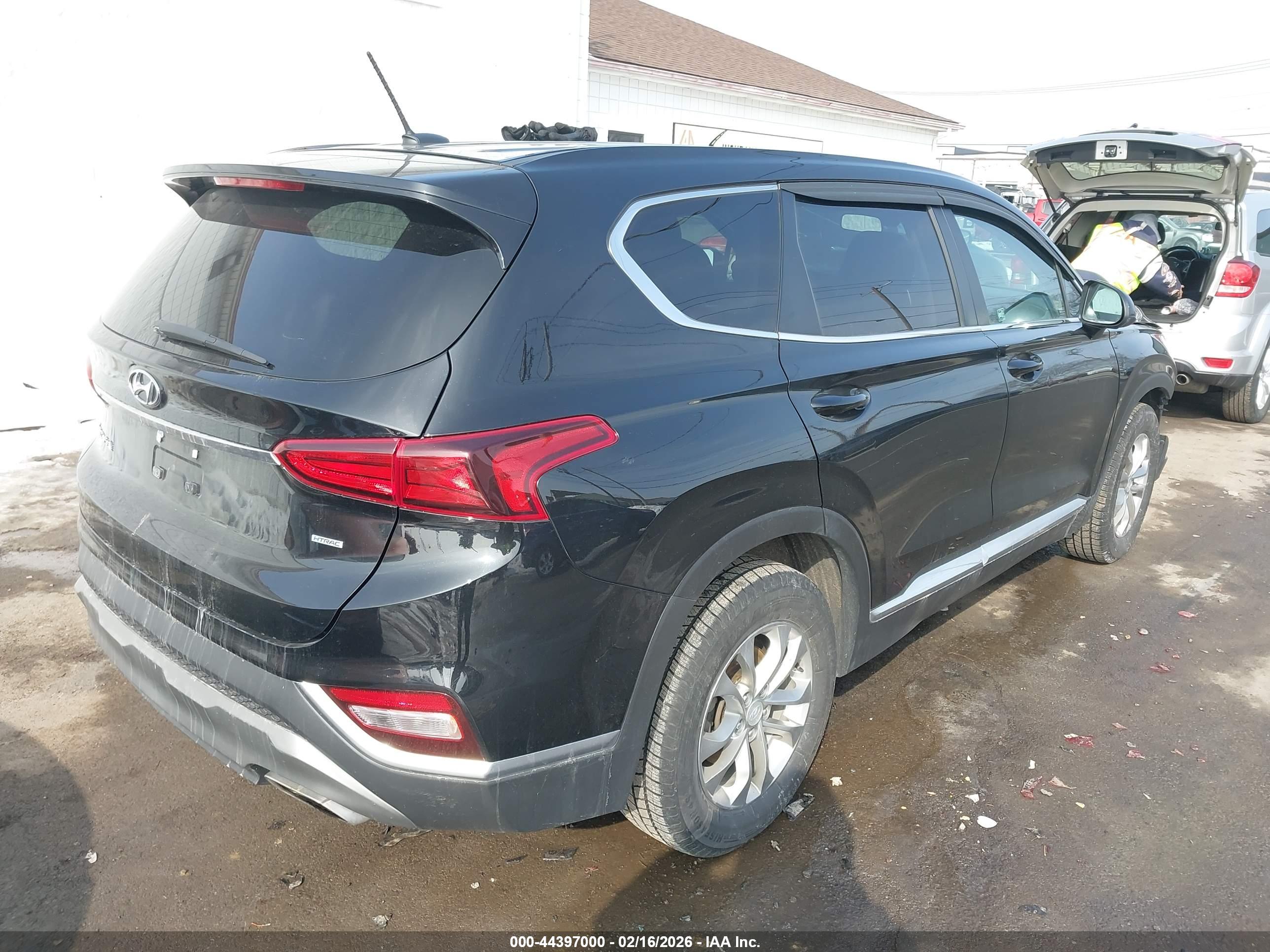 HYUNDAI SANTA image 4