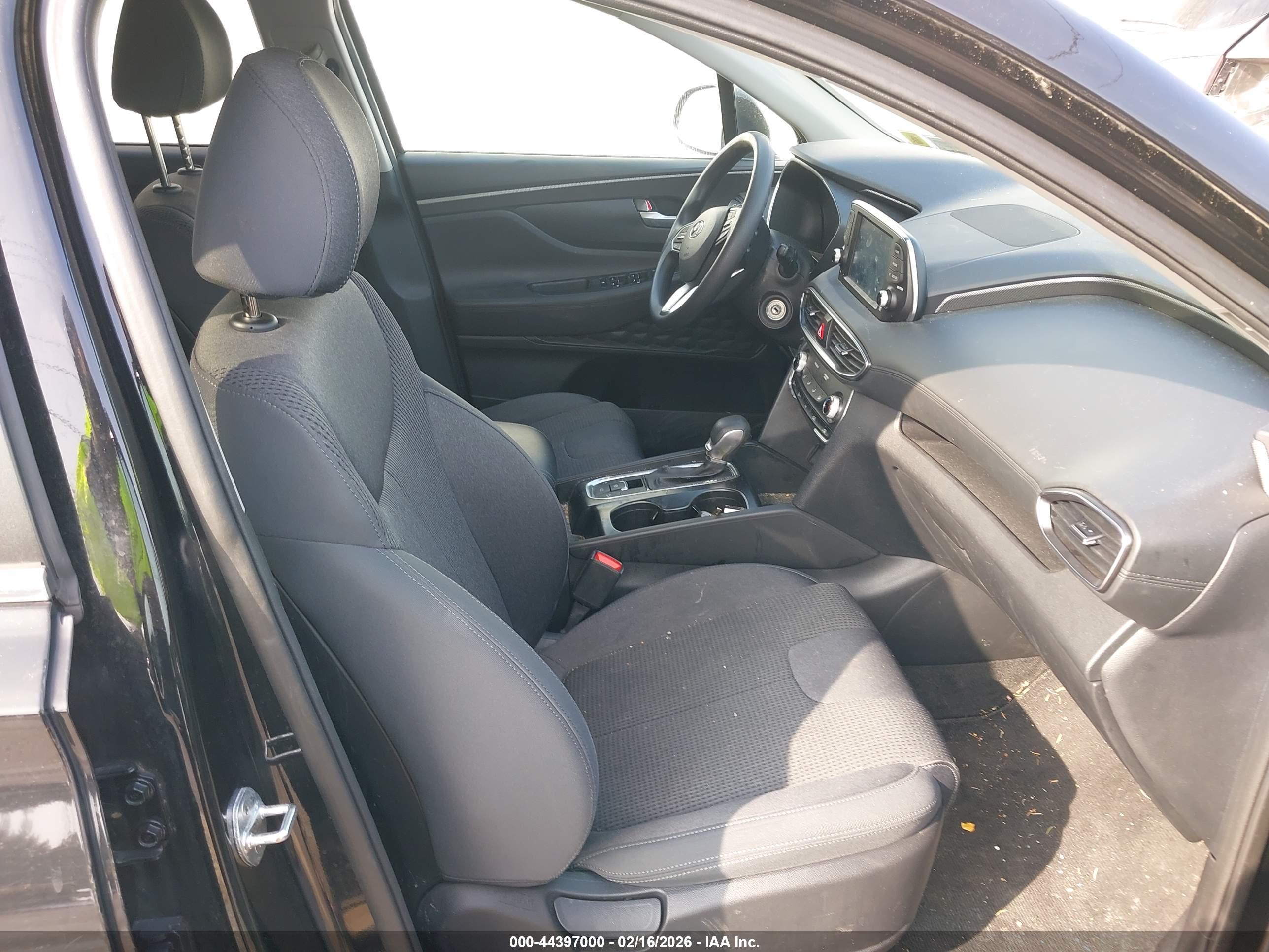 HYUNDAI SANTA image 5