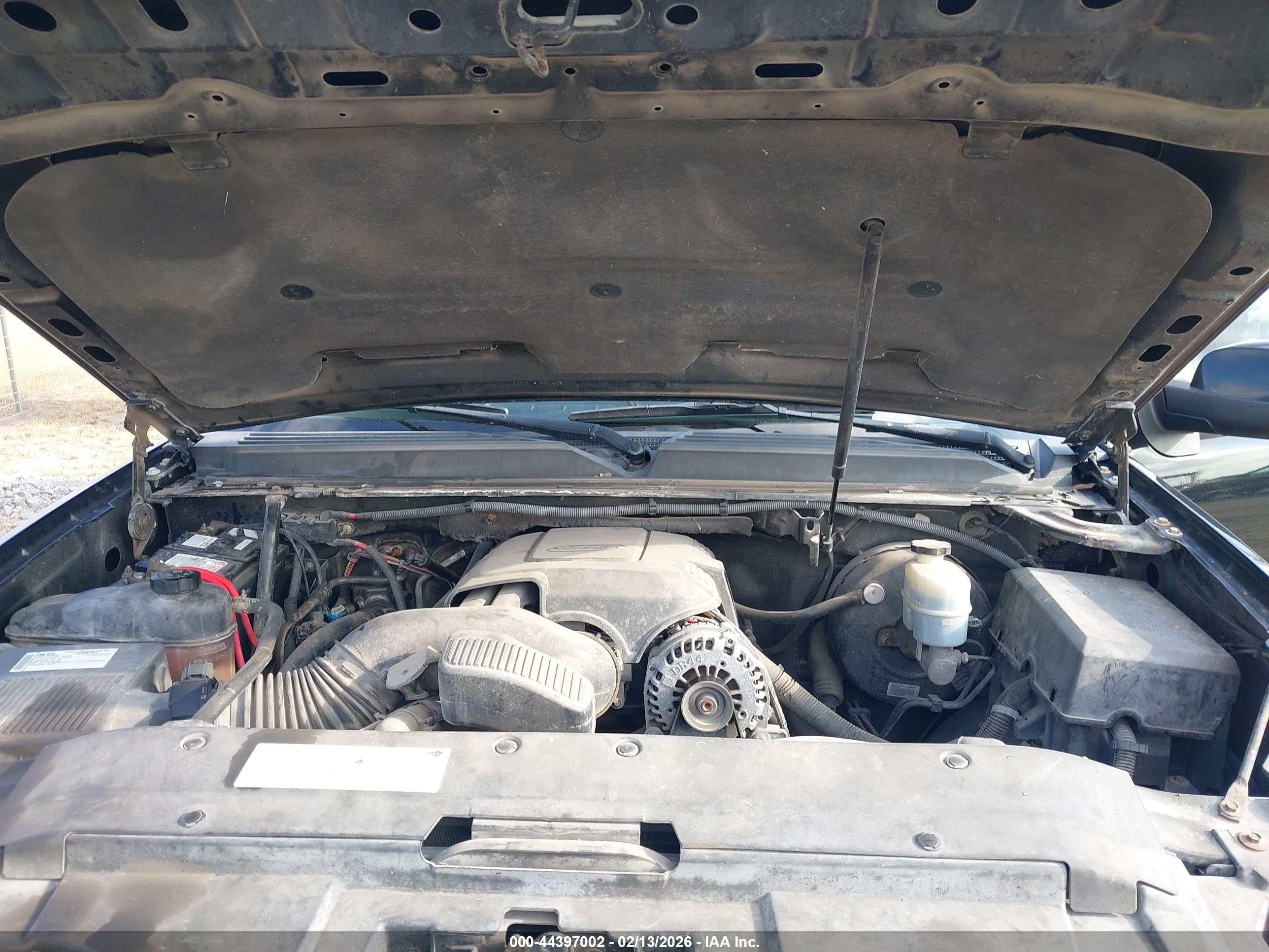 CHEVROLET SUBURBAN image 10