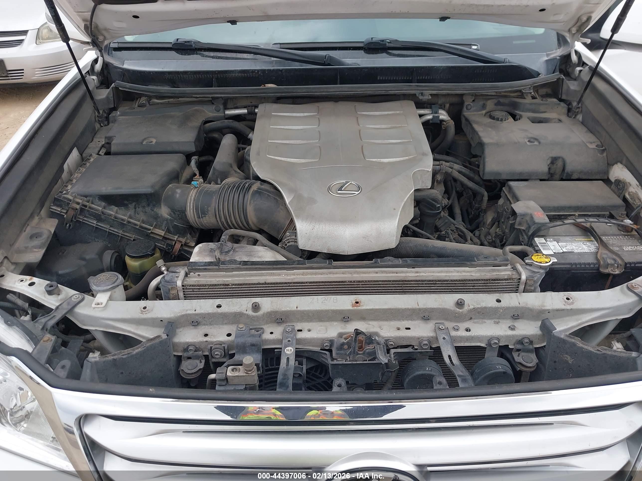 LEXUS GX image 10
