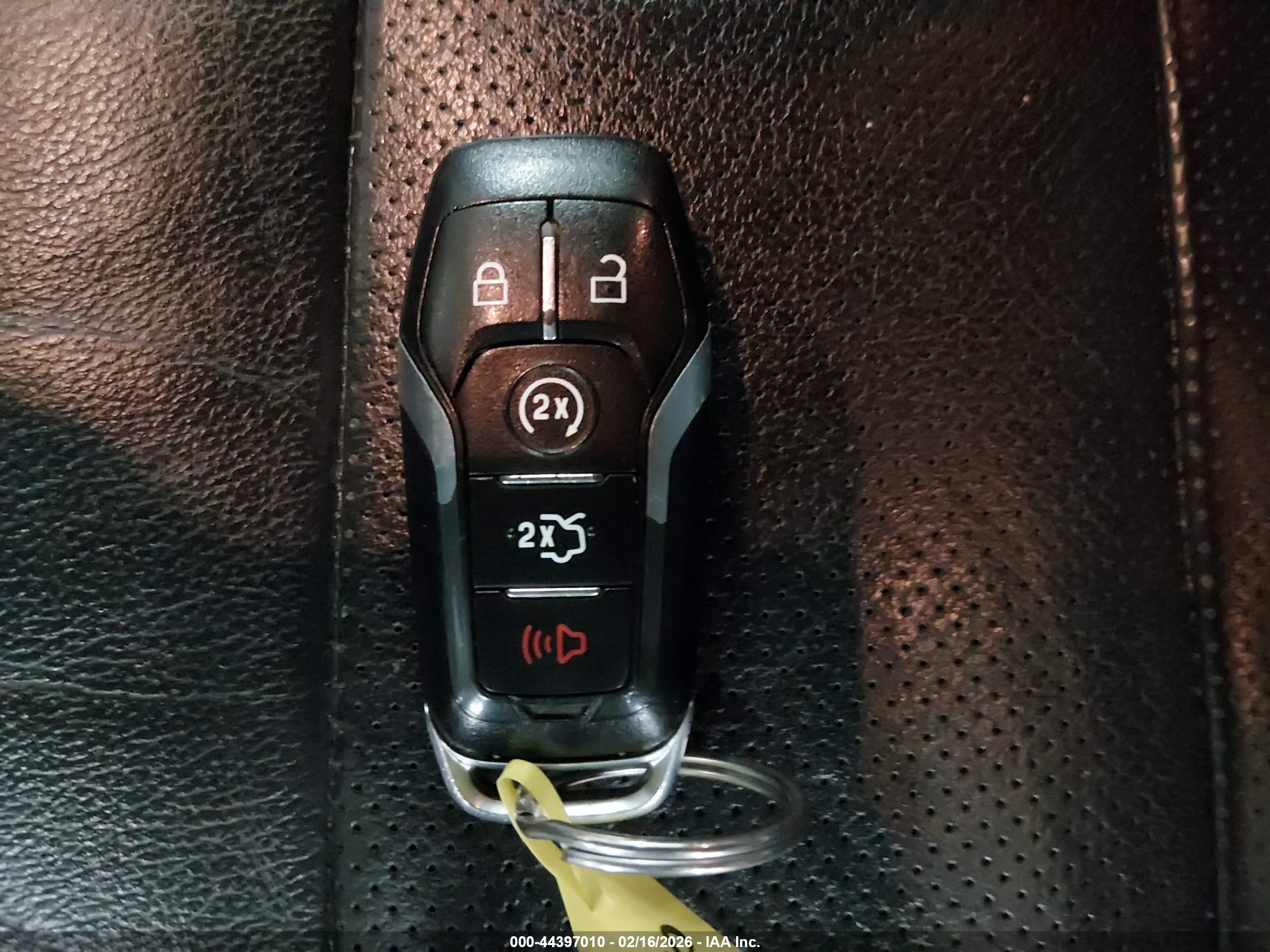 FORD EXPLORER image 11