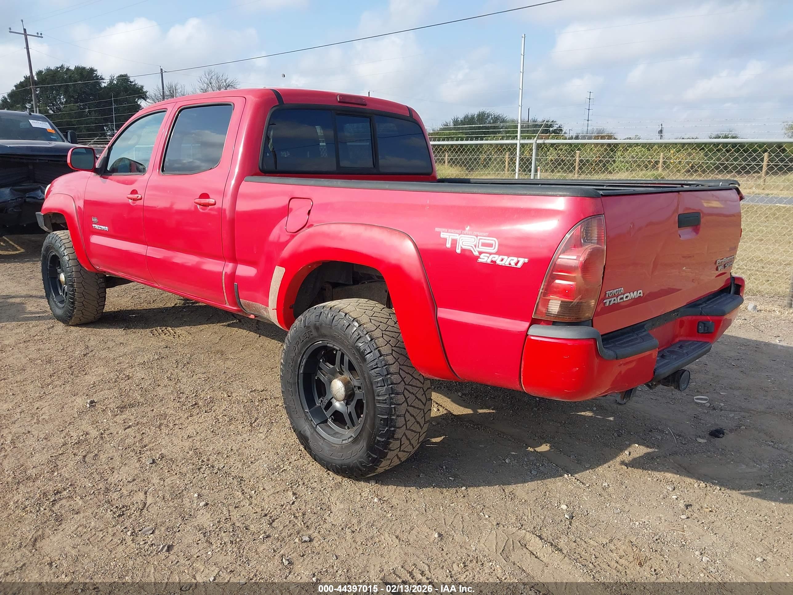 TOYOTA TACOMA image 3