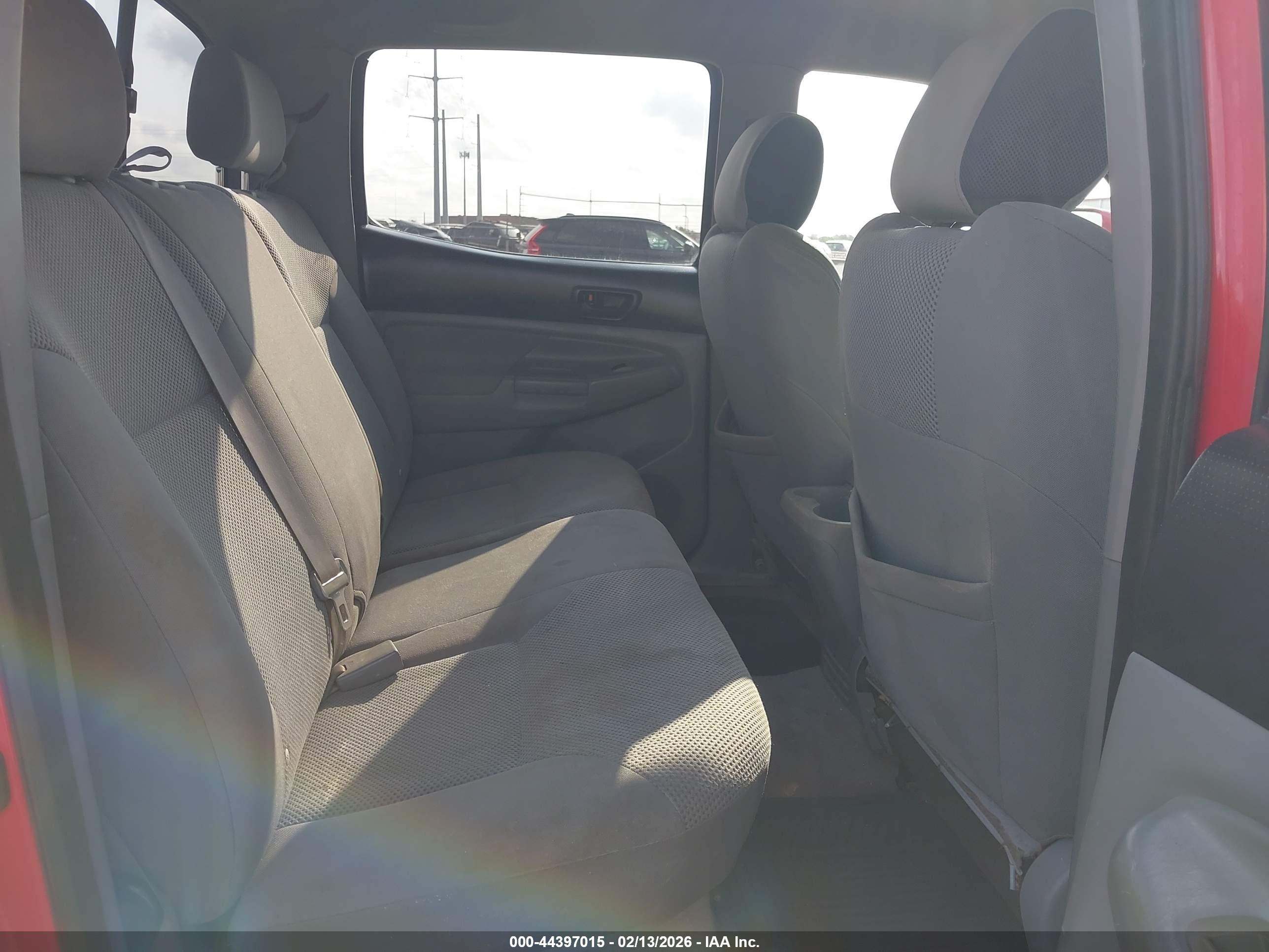 TOYOTA TACOMA image 8