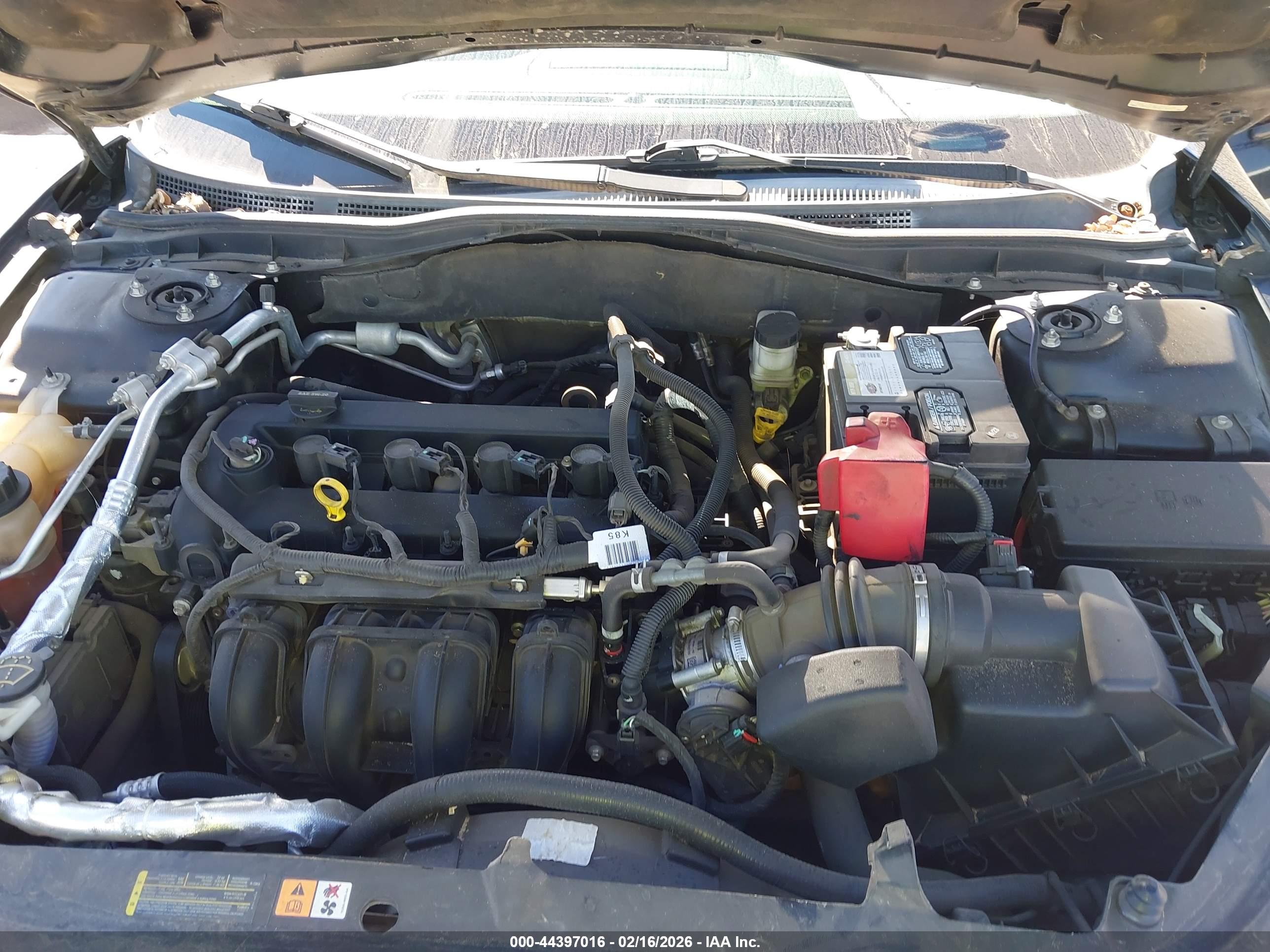 FORD FUSION image 10