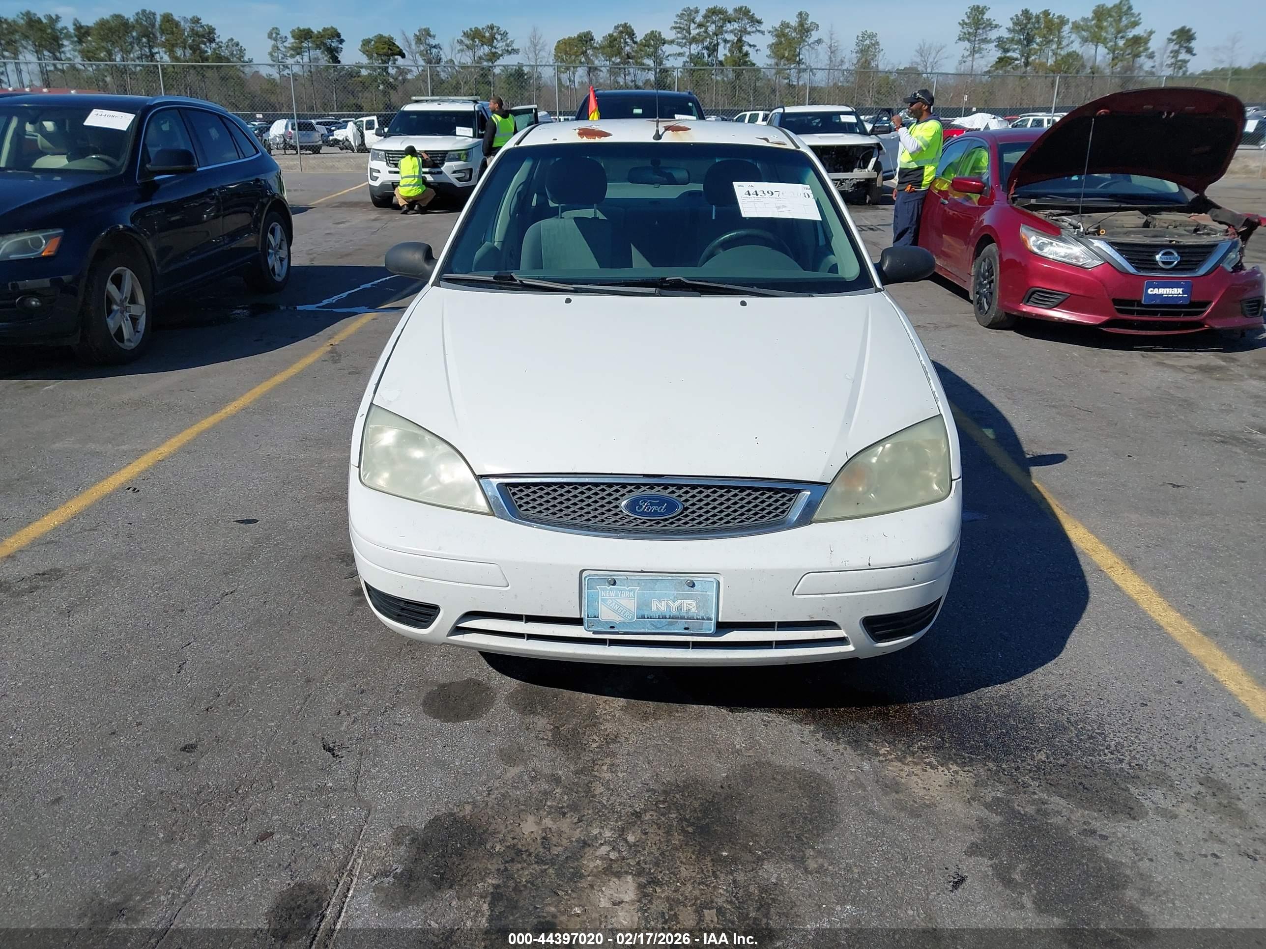 FORD FOCUS image 6