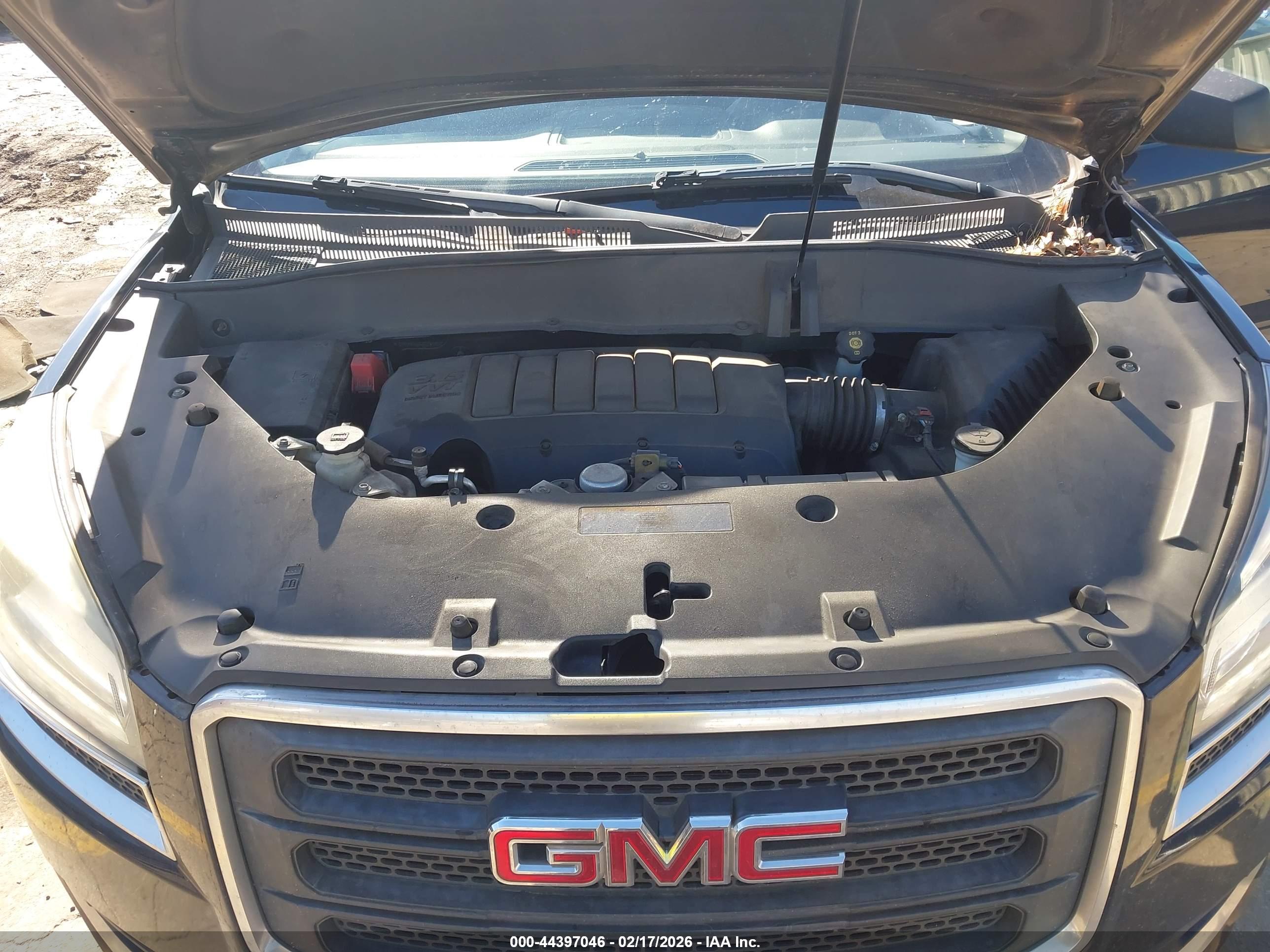 GMC ACADIA image 10