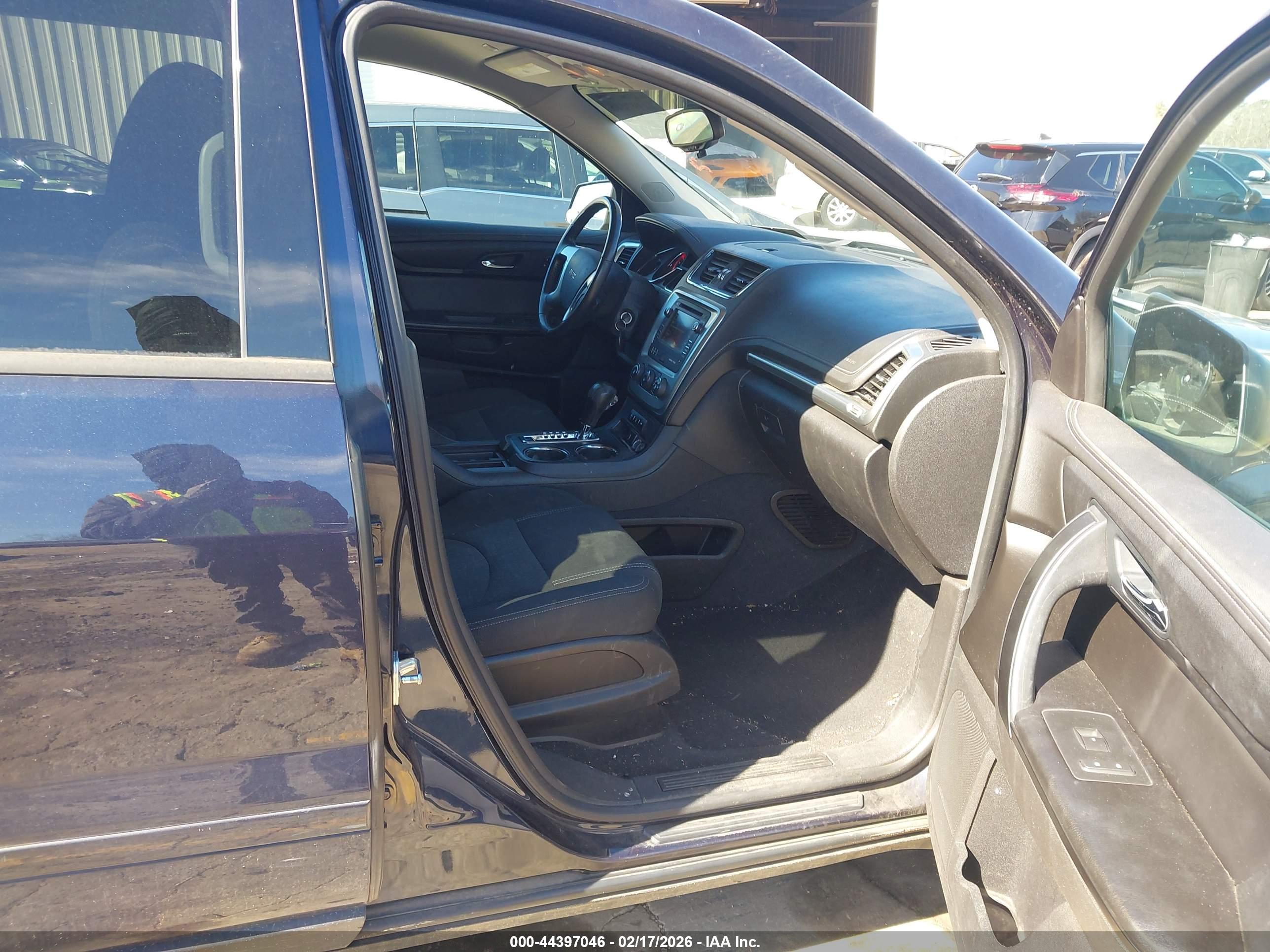 GMC ACADIA image 5